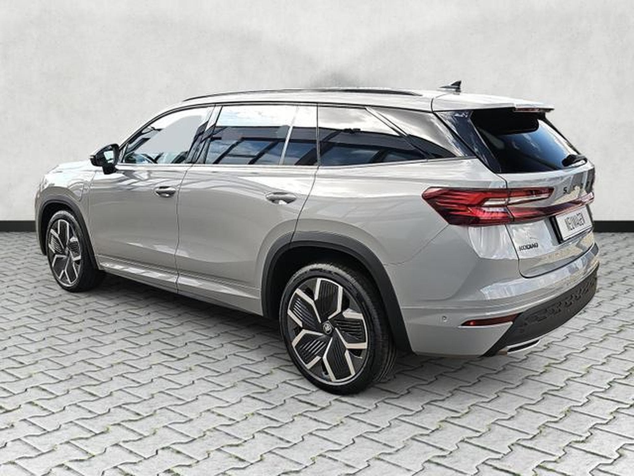 Skoda Kodiaq 1.5 TSI iV 150 kW Sportline (2026) - Foto 5
