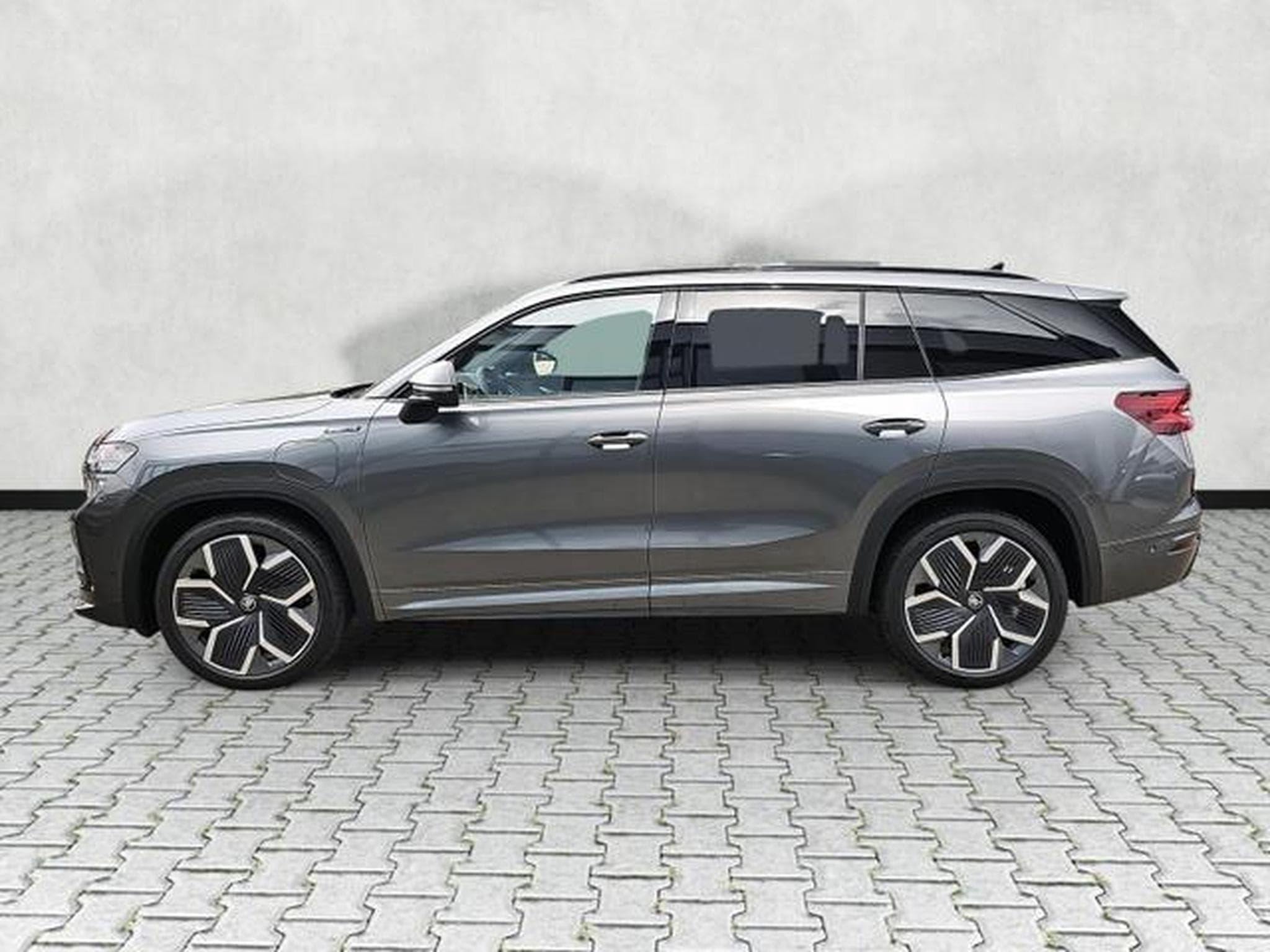 Skoda Kodiaq 1.5 TSI iV 150 kW Sportline (2026) - Foto 4