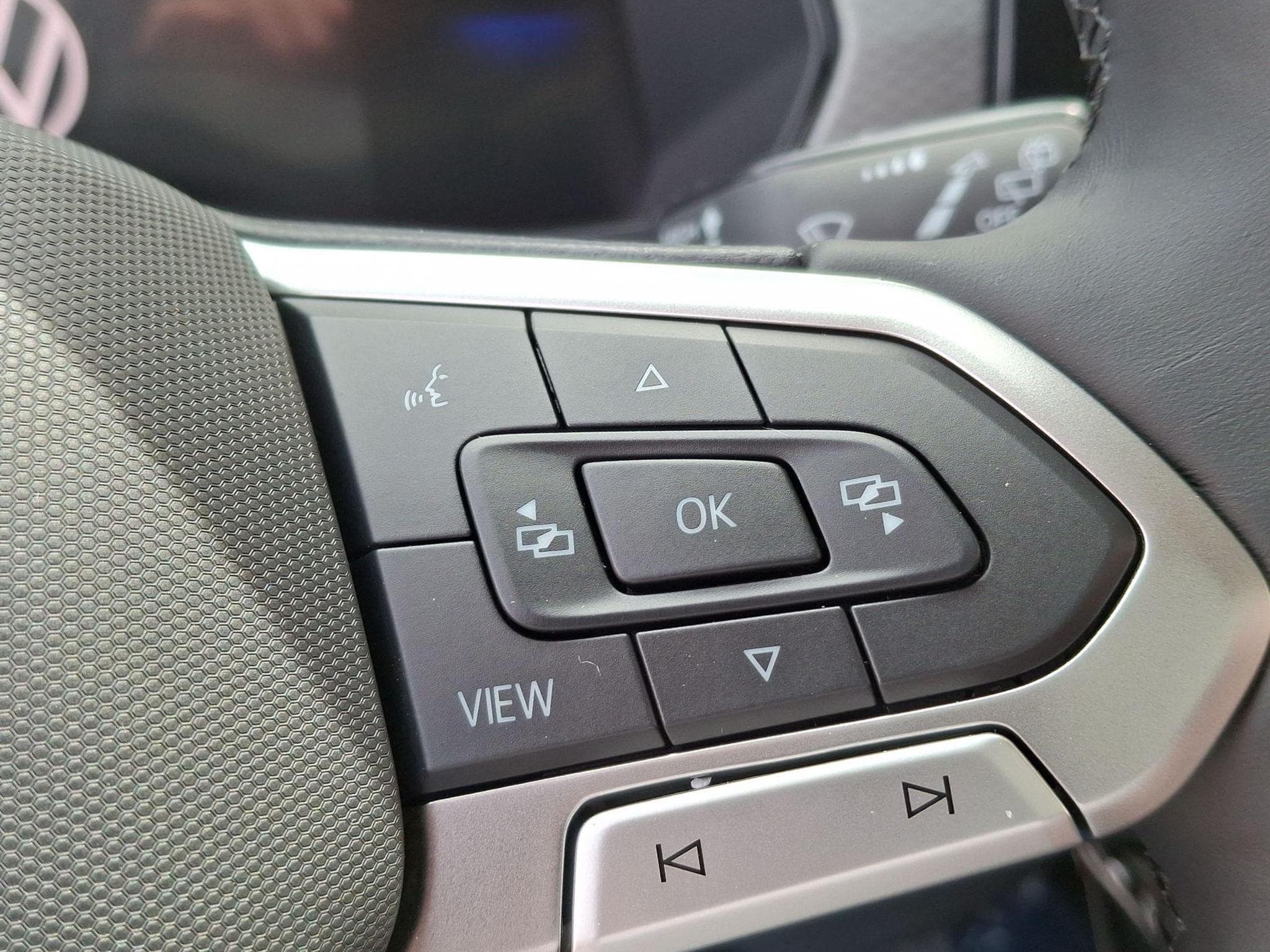 VW T-Cross Limited Life AHK (2026) - Photo 14
