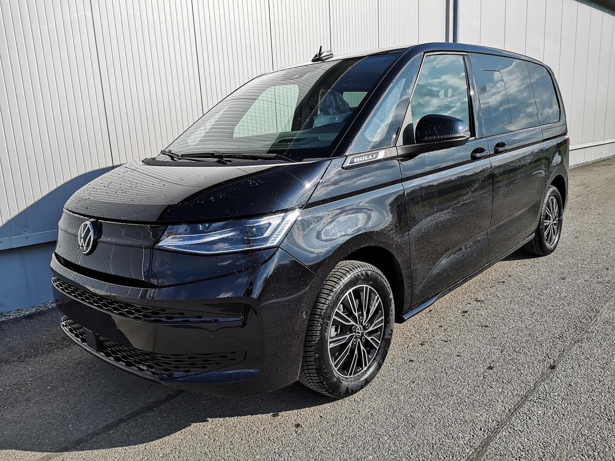 VW T7 2,0TDI DSG High (2026) - Photo 1