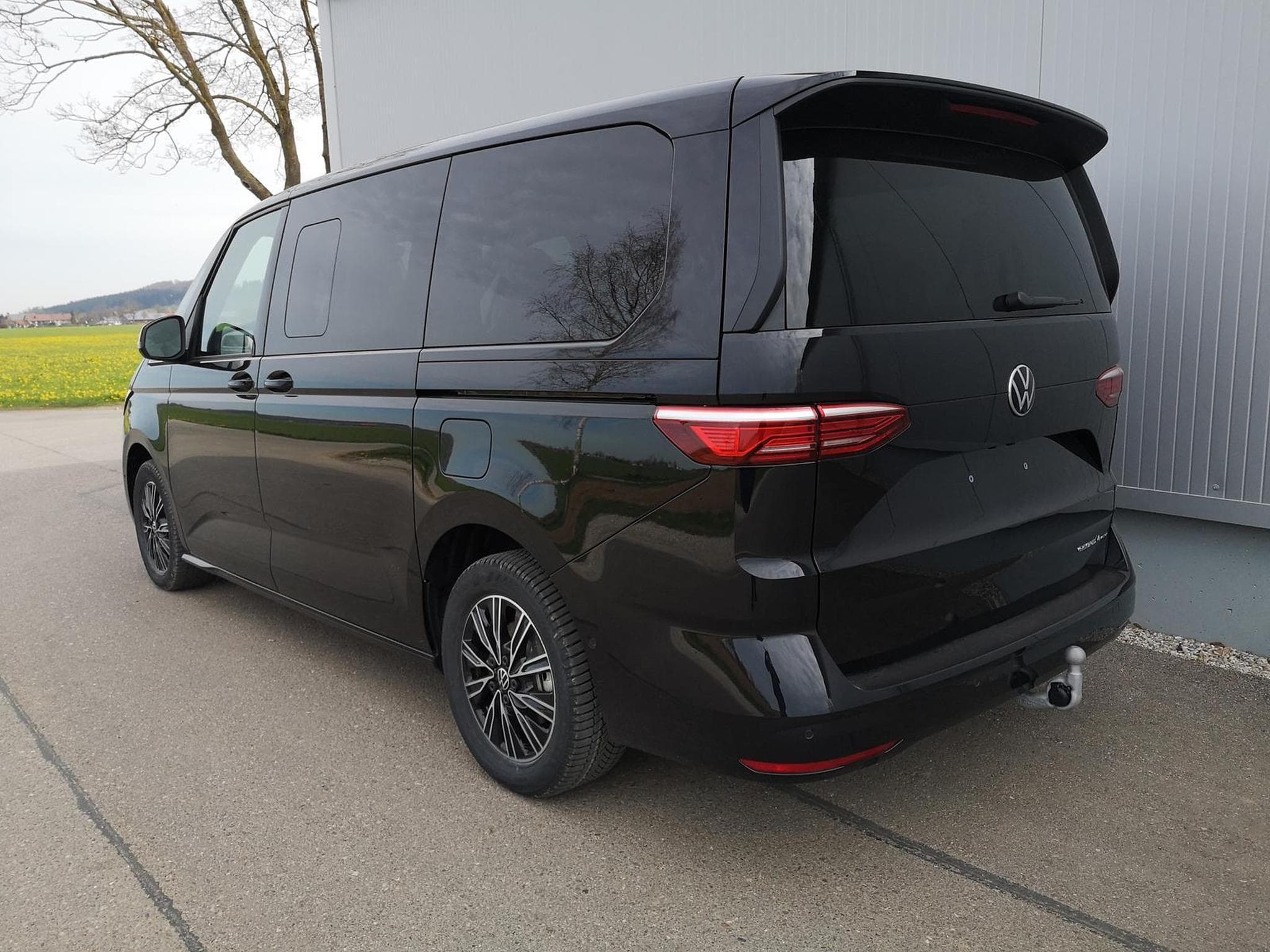 VW T7 2,0TDI DSG Premium (2026) - Photo 2