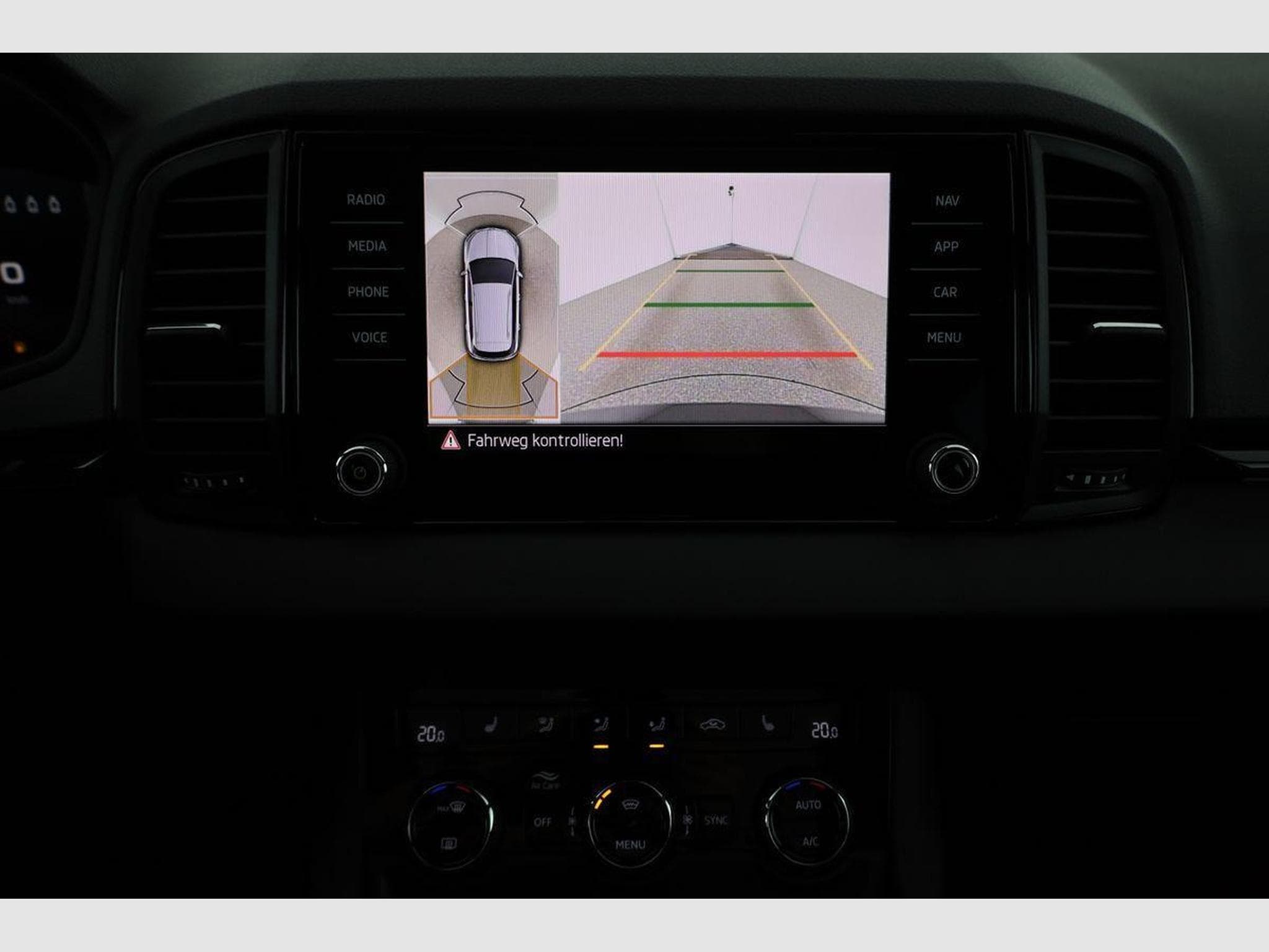 Skoda Karoq Sportline (2026) - Photo 6