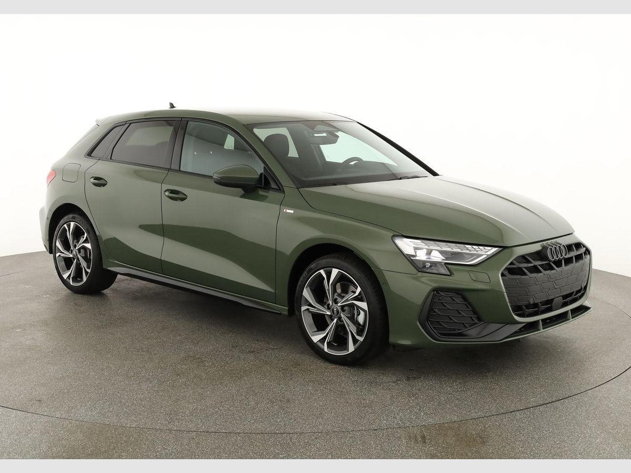 Audi A3 Sportback TFSI quattro 150 kW S line (2026) - Photo 1