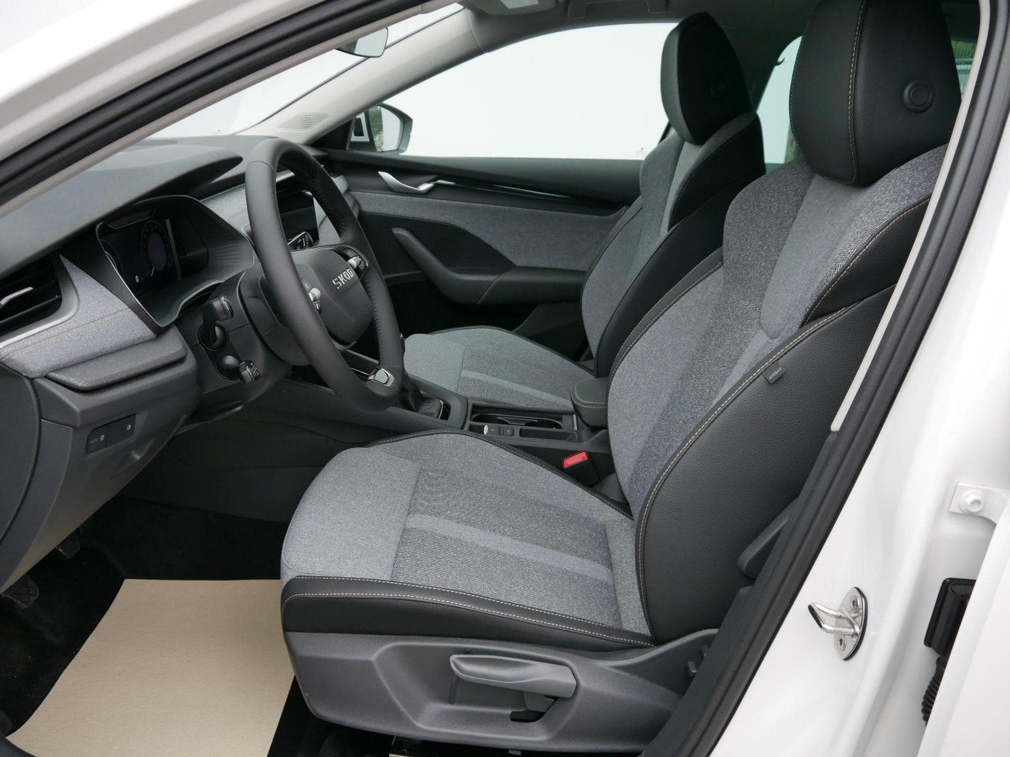 Skoda Octavia Selection (2026) - Foto 8