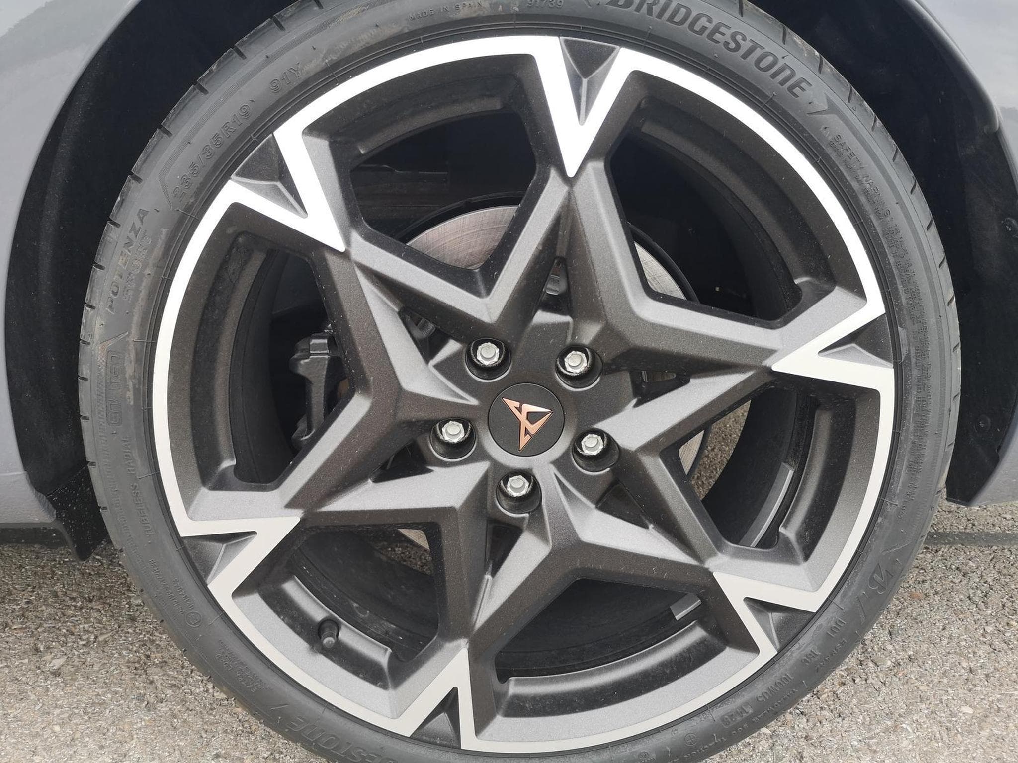 Cupra Leon 2.0 TSI 245 kW 4Drive VZ (2026) - Photo 5