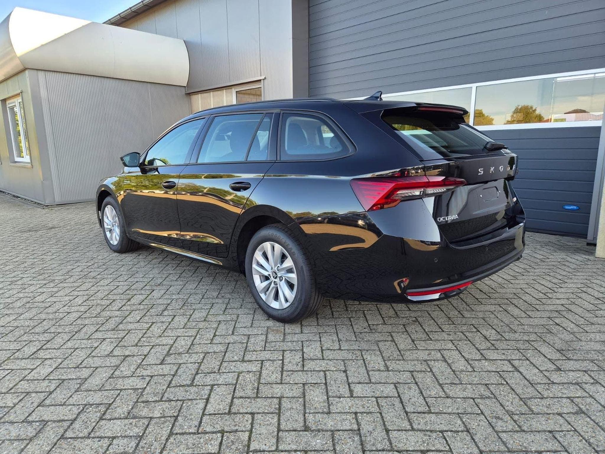 Skoda Octavia 1.5 TSI 150PS (2026) - Photo 3