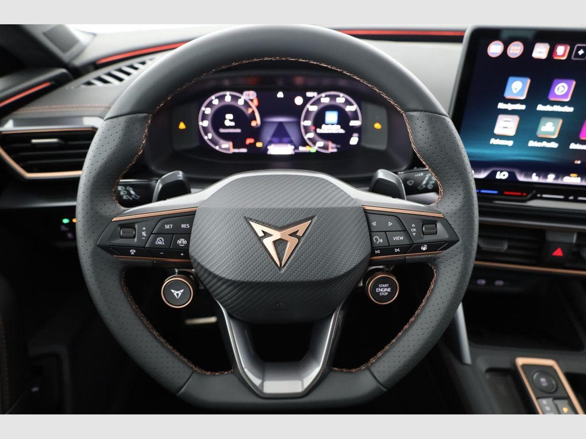Cupra Leon 2.0 TSI 150 kW 4Drive (2026) - Photo 5
