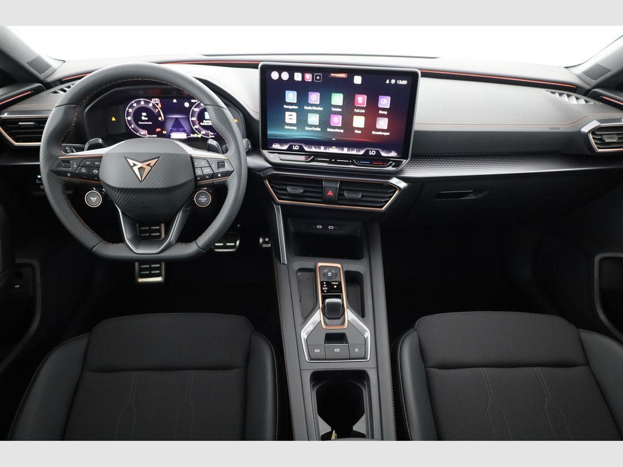 Cupra Leon 2.0 TSI 150 kW 4Drive (2026) - Photo 4