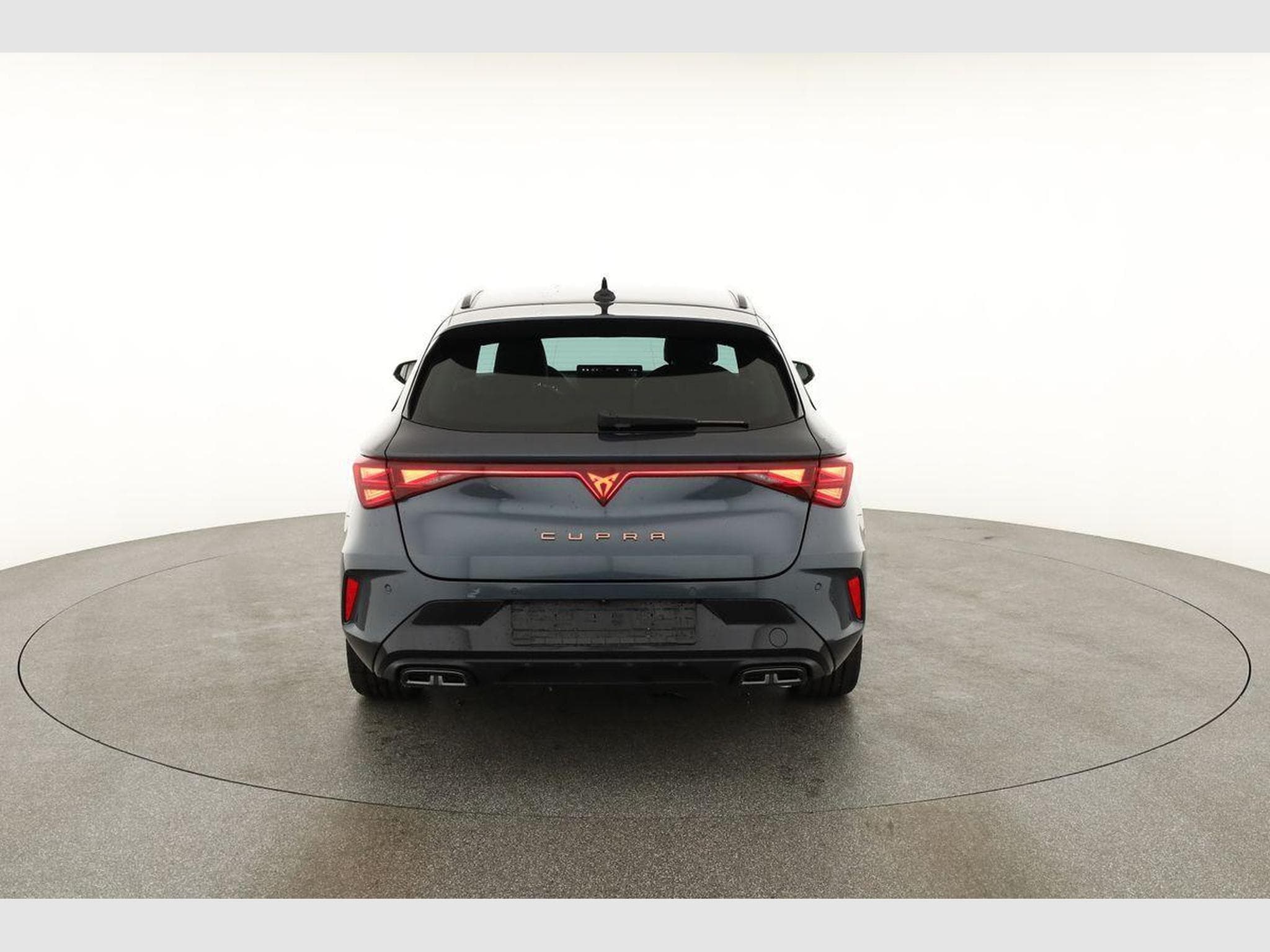Cupra Leon 2.0 TSI 150 kW 4Drive (2026) - Photo 17