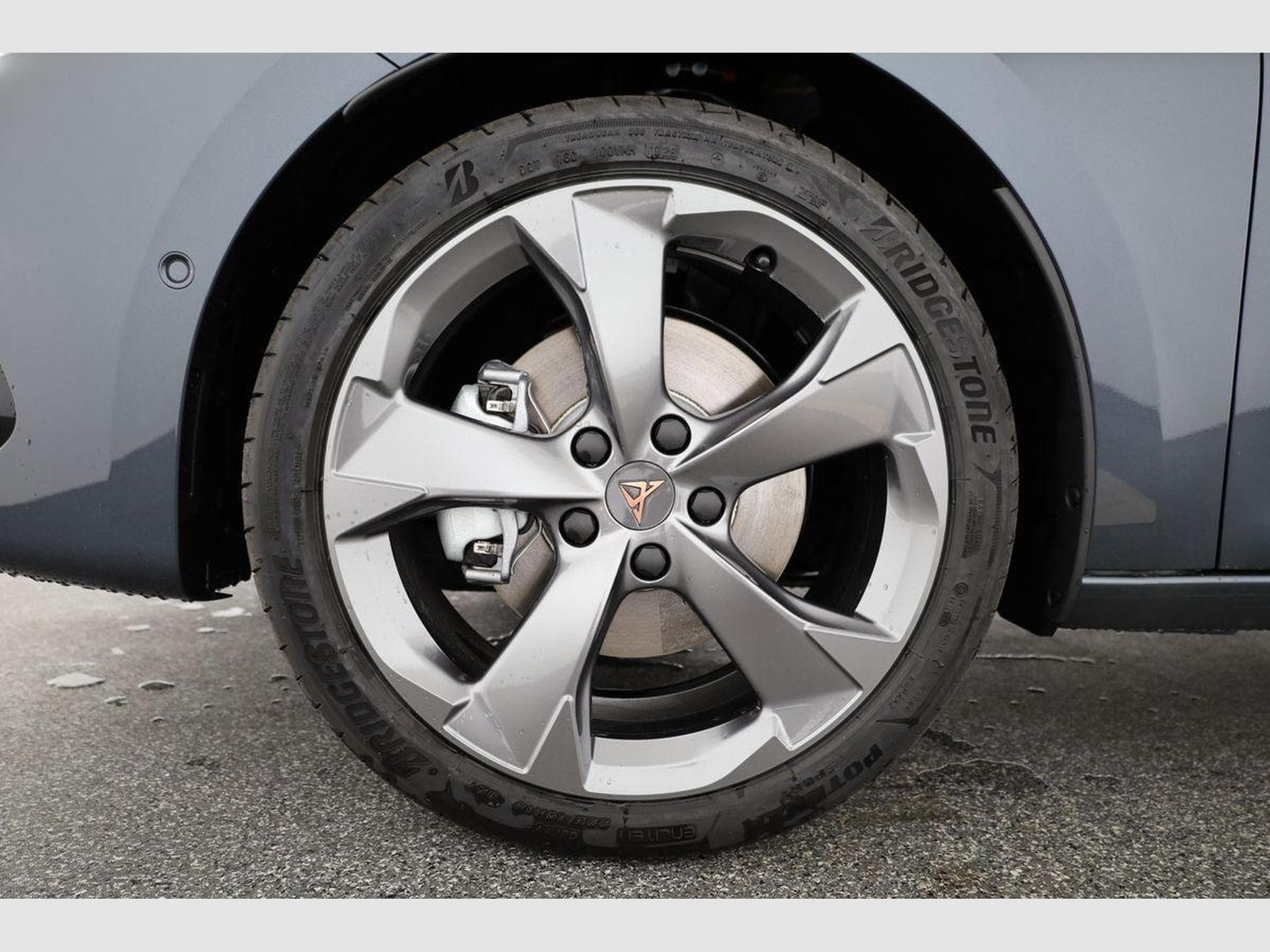 Cupra Leon 2.0 TSI 150 kW 4Drive (2026) - Photo 16