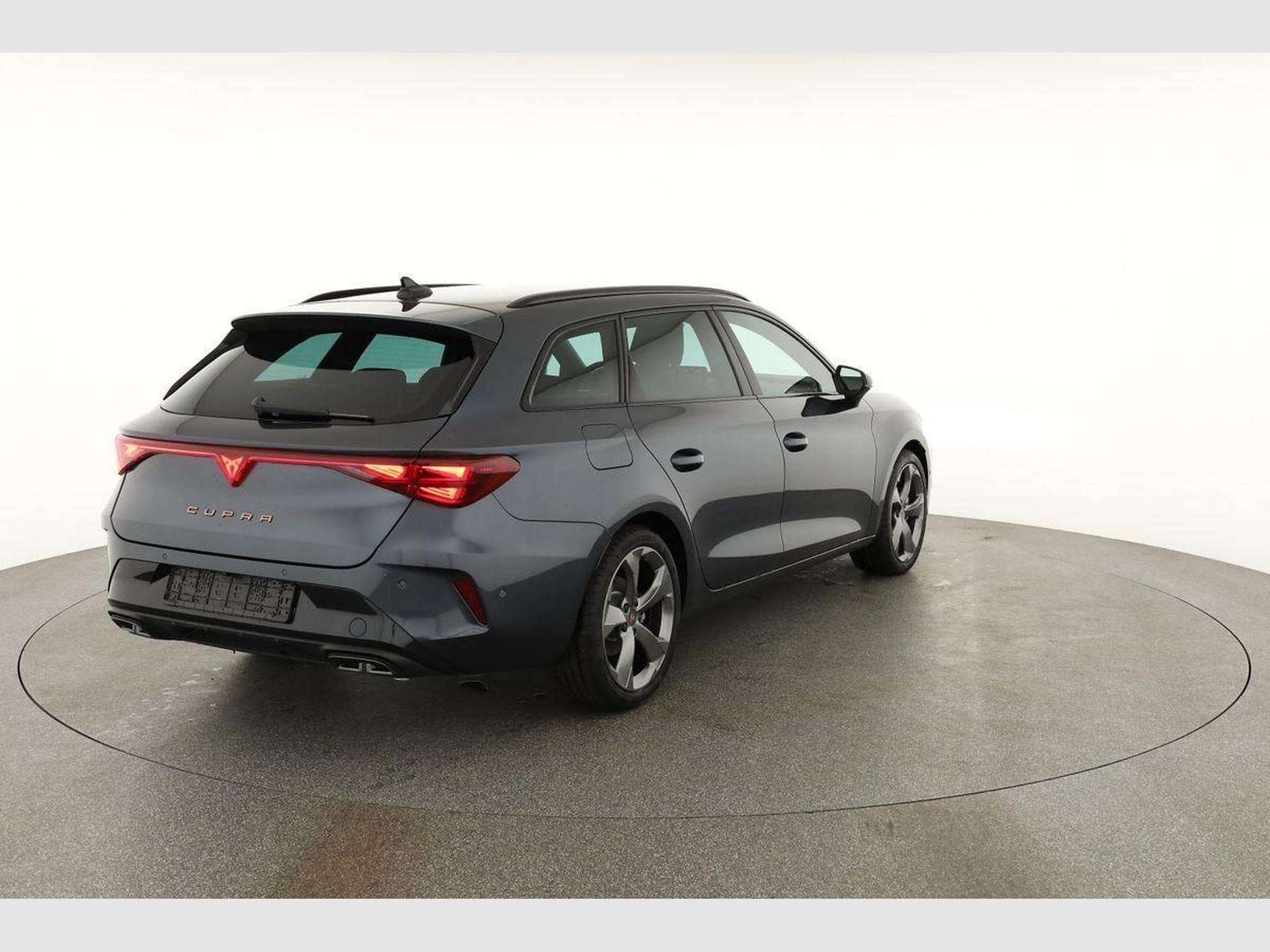Cupra Leon 2.0 TSI 150 kW 4Drive (2026) - Photo 19