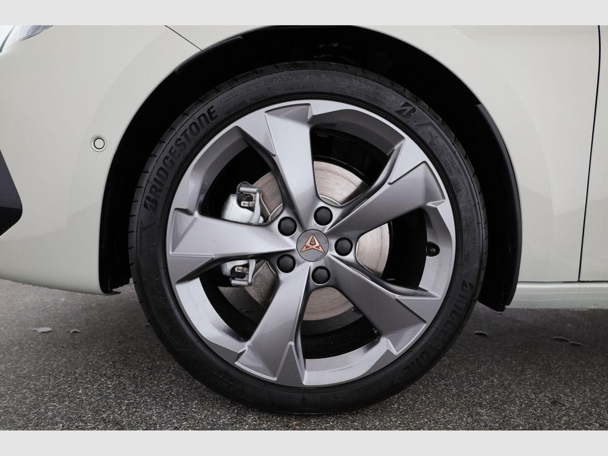 Cupra Leon 2.0 TSI 150 kW 4Drive (2026) - Photo 13