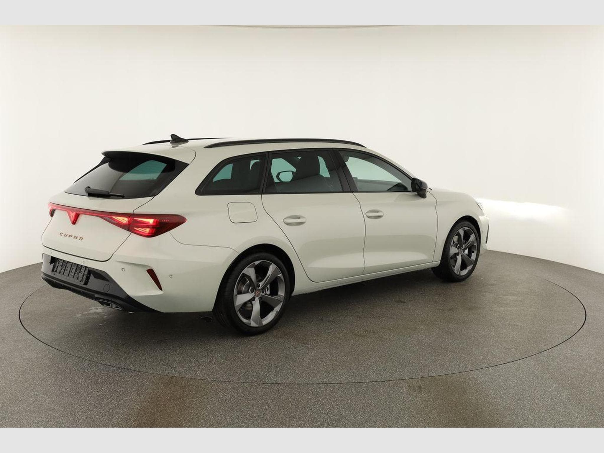 Cupra Leon 2.0 TSI 150 kW 4Drive (2026) - Photo 17