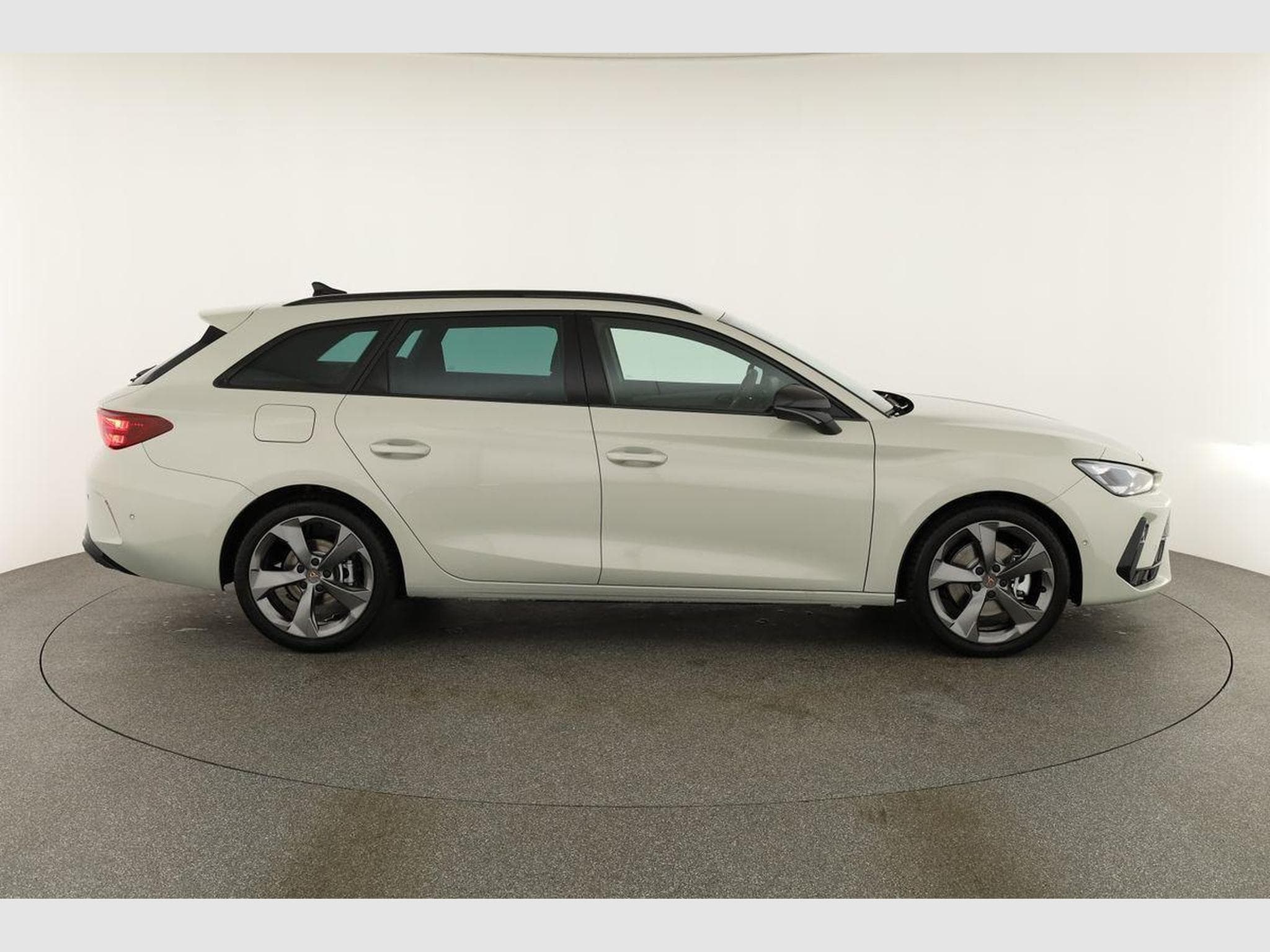 Cupra Leon 2.0 TSI 150 kW 4Drive (2026) - Photo 20