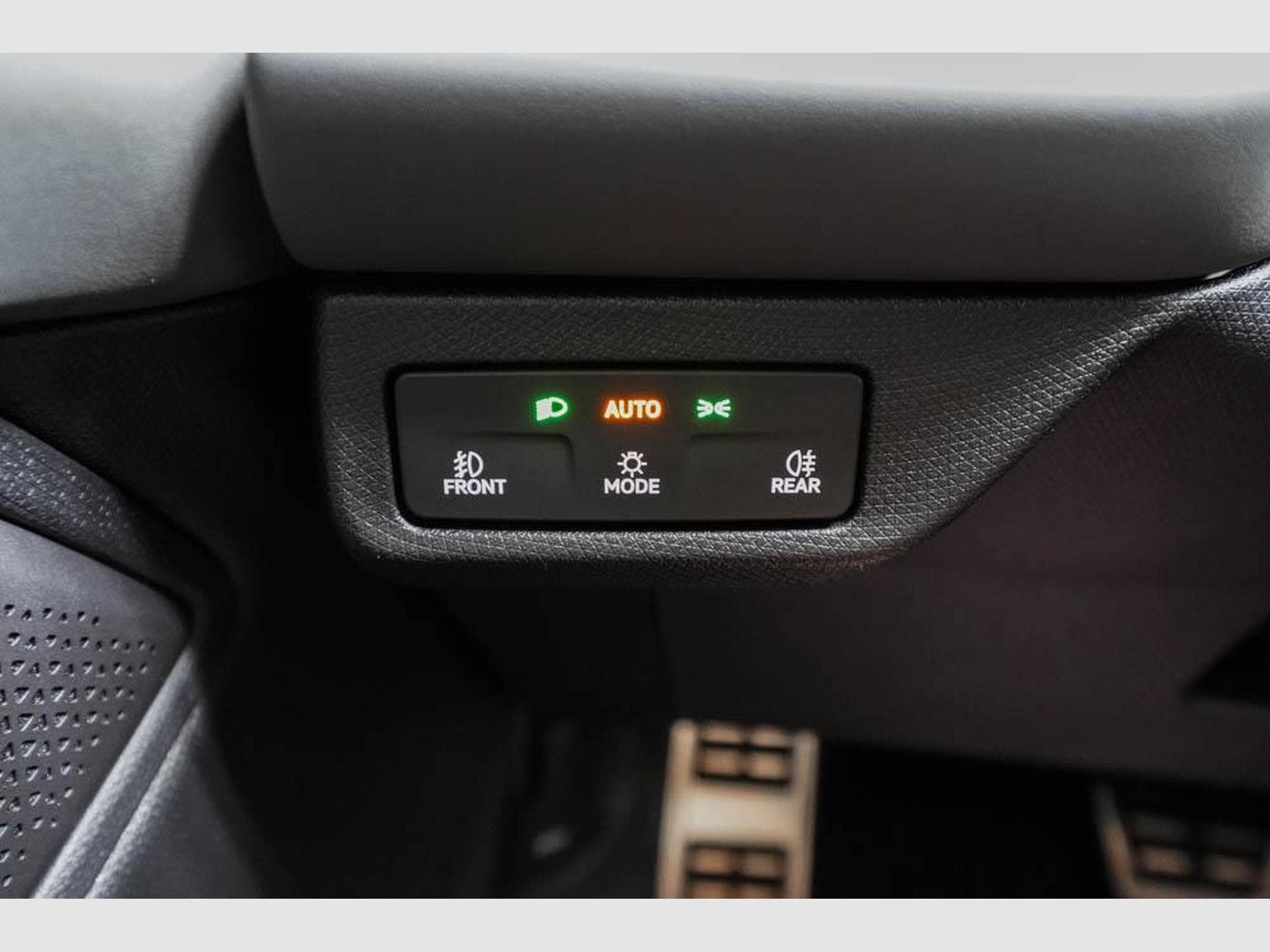 Cupra Terramar 1,5 eTSI DSG (2026) - Photo 12