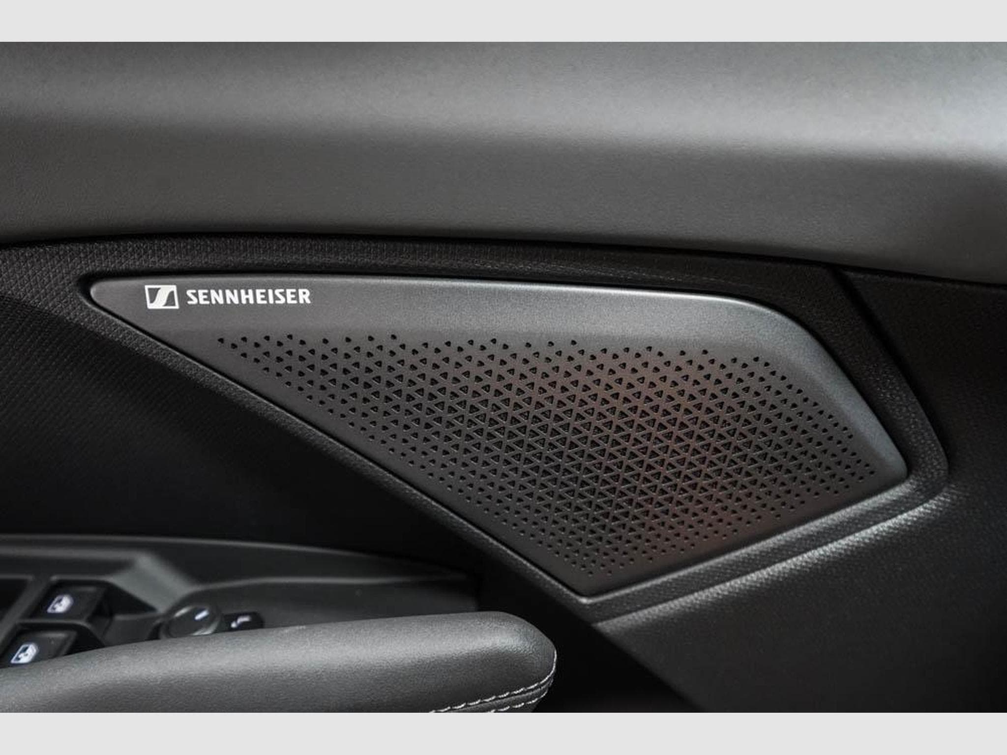 Cupra Terramar 1,5 eTSI DSG (2026) - Photo 25