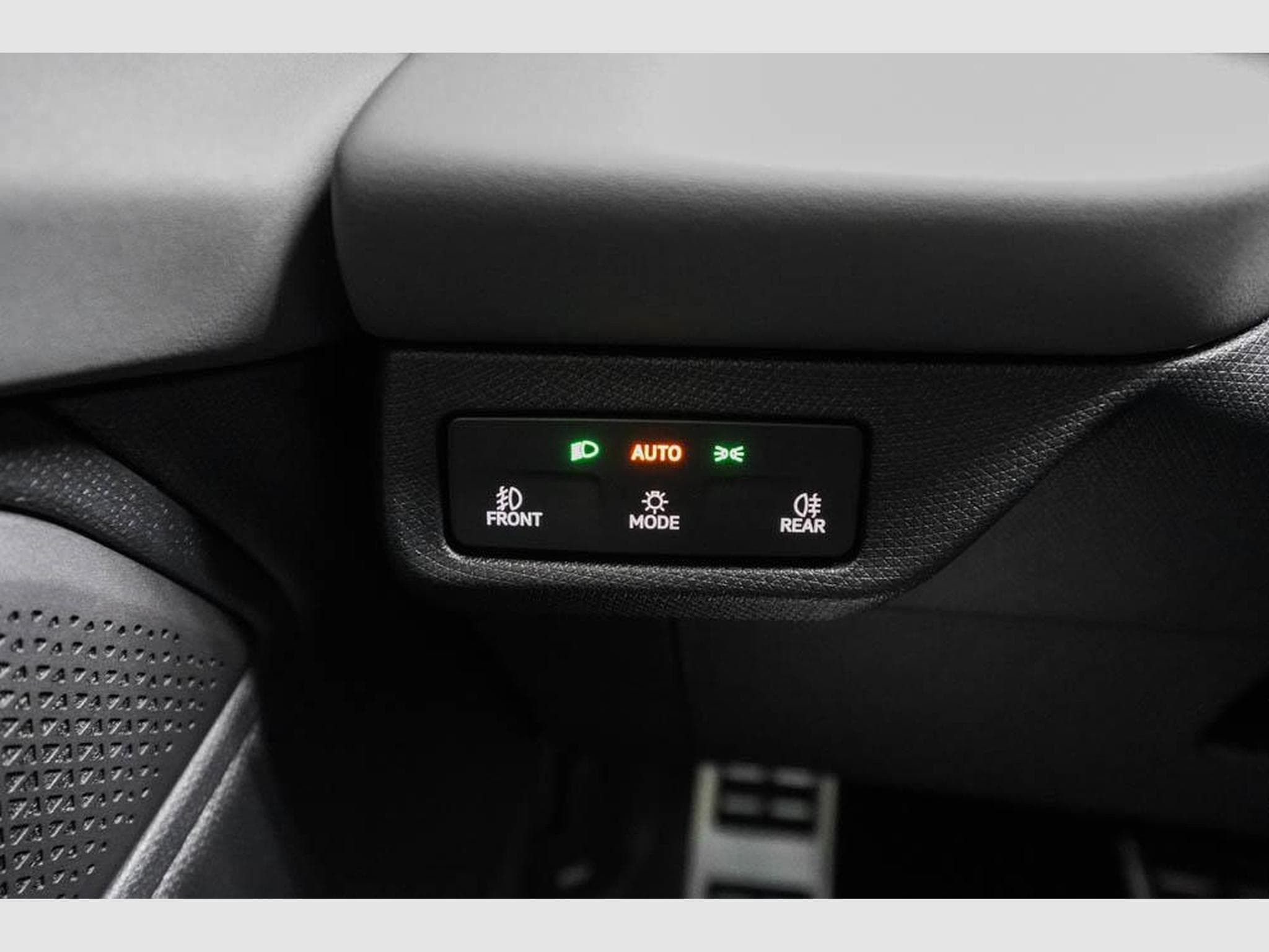 Cupra Terramar 1,5 eTSI DSG (2026) - Photo 12