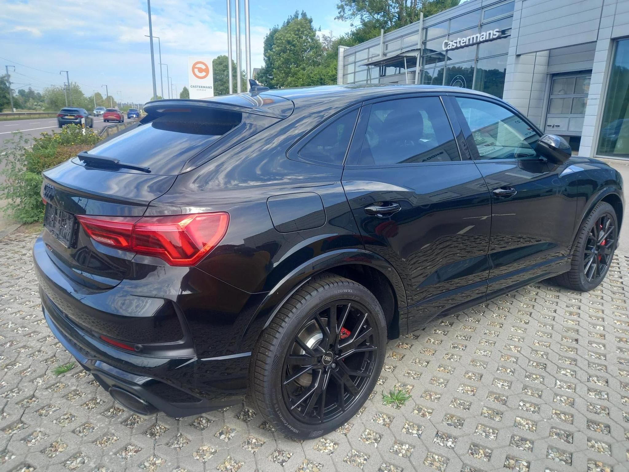 Audi RSQ3 Sportback (2023) - Photo 12