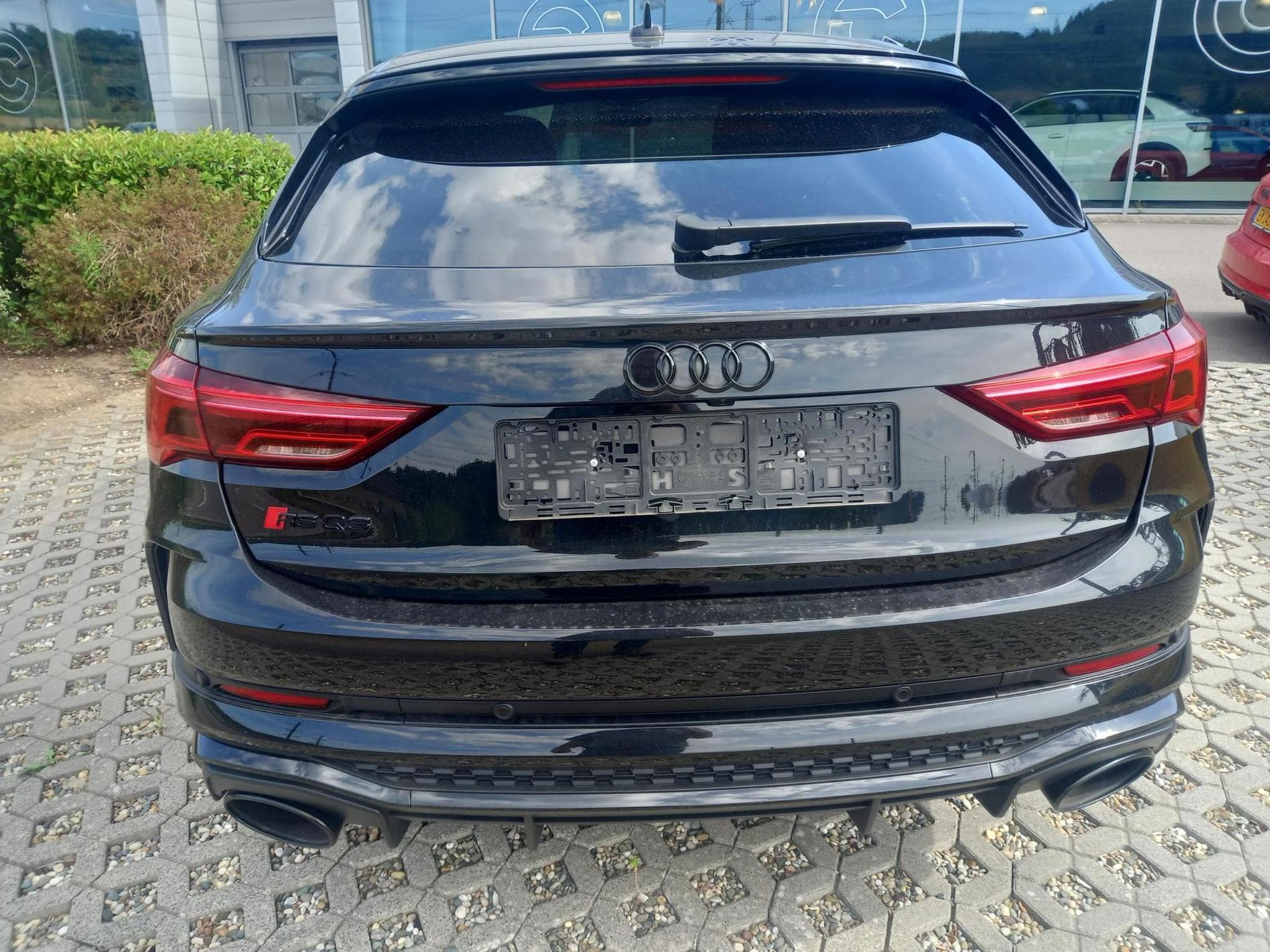 Audi RSQ3 Sportback (2023) - Photo 11