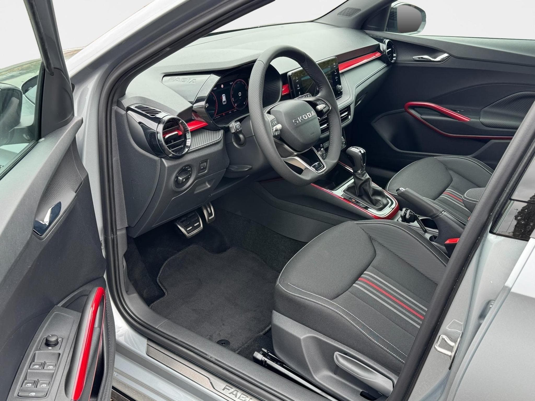 Skoda Fabia Monte Carlo (2026) - Photo 10