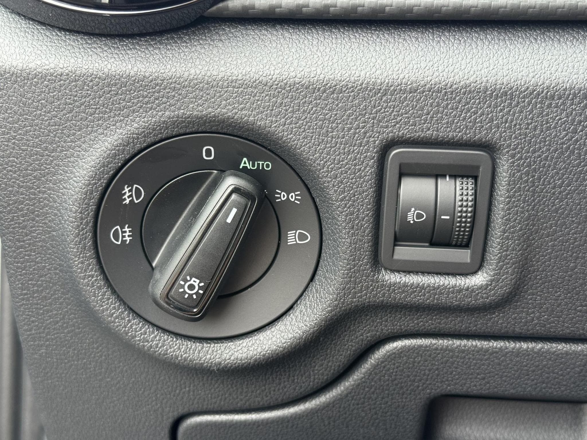 Skoda Fabia Monte Carlo (2026) - Photo 23