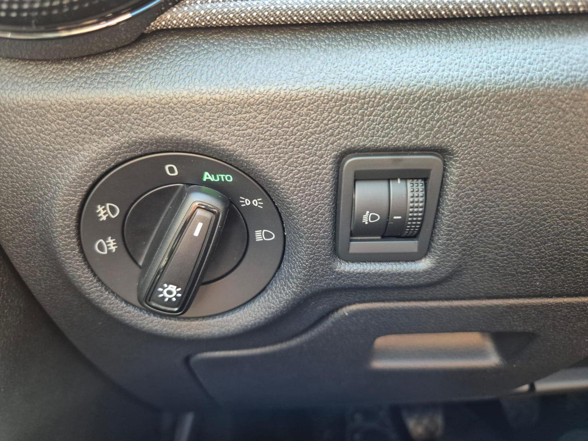 Skoda Fabia 1.0 TSI 95PS (2026) - Photo 14