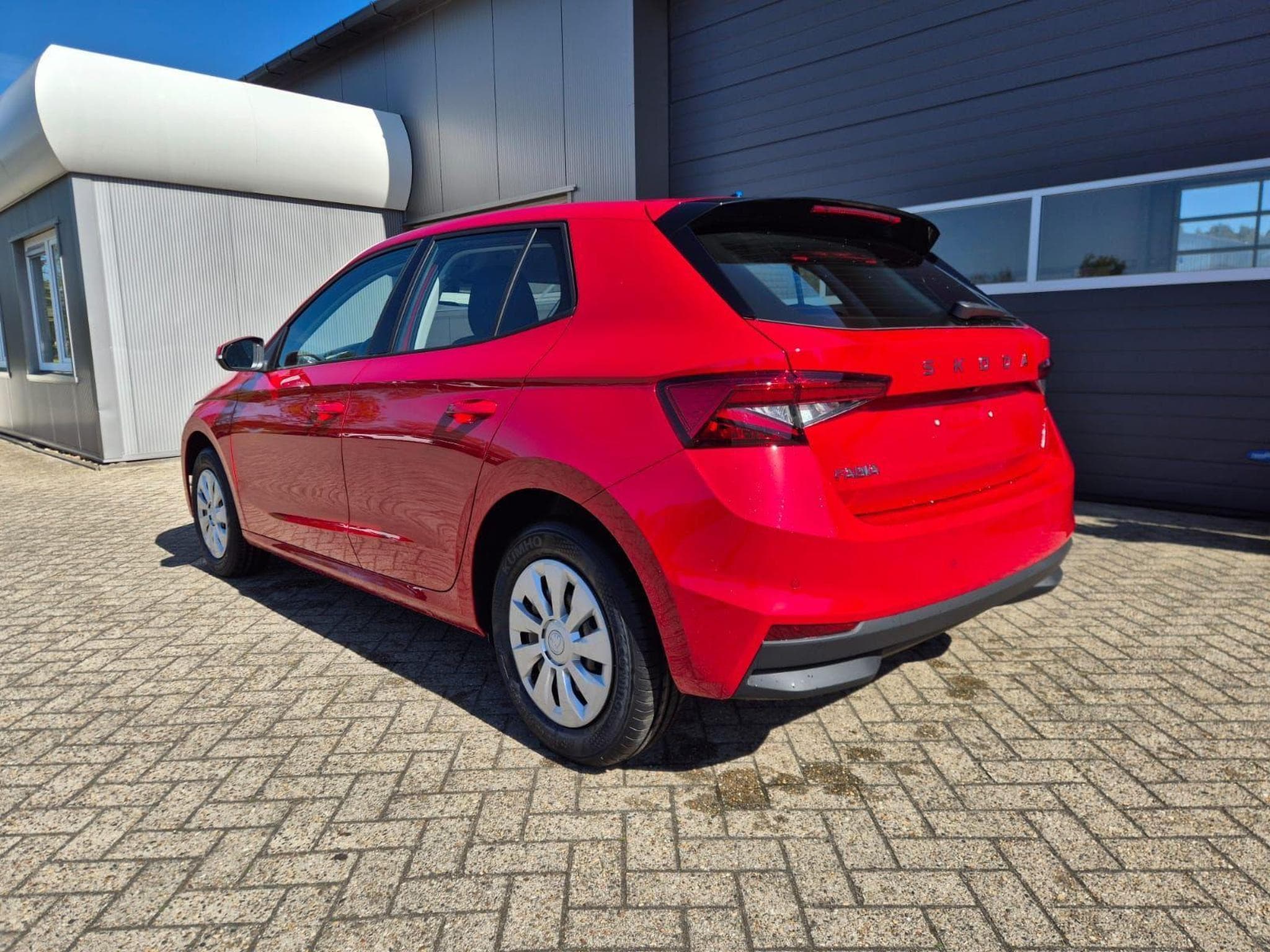 Skoda Fabia 1.0 TSI 95PS (2026) - Photo 2