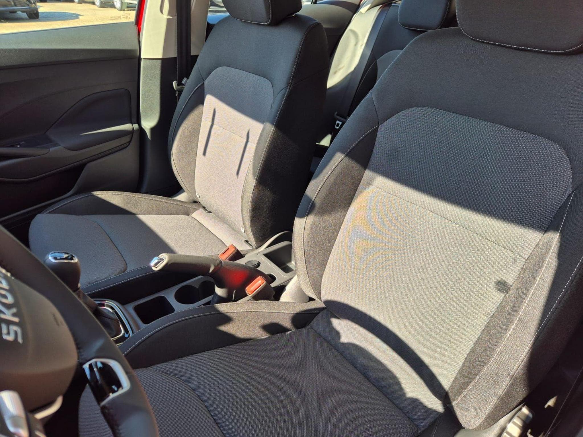 Skoda Fabia 1.0 TSI 95PS (2026) - Photo 11