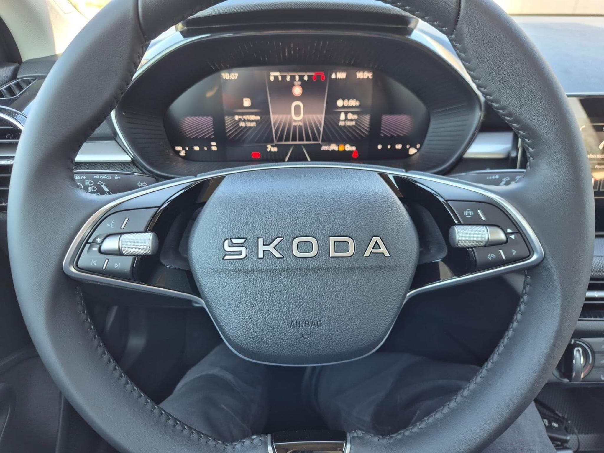 Skoda Fabia 1.0 TSI 95PS (2026) - Photo 15