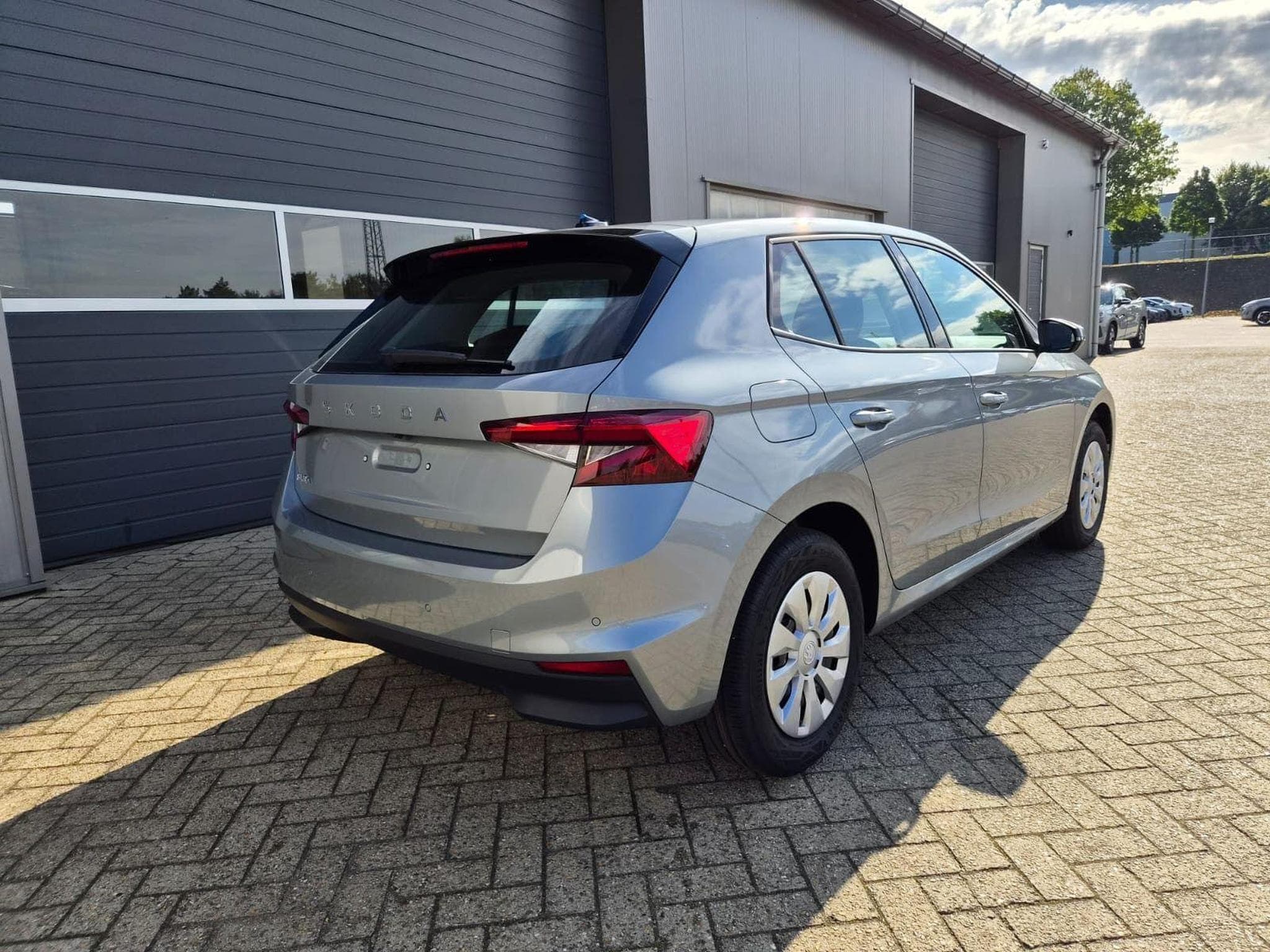 Skoda Fabia 1.0 TSI 95PS (2026) - Photo 4