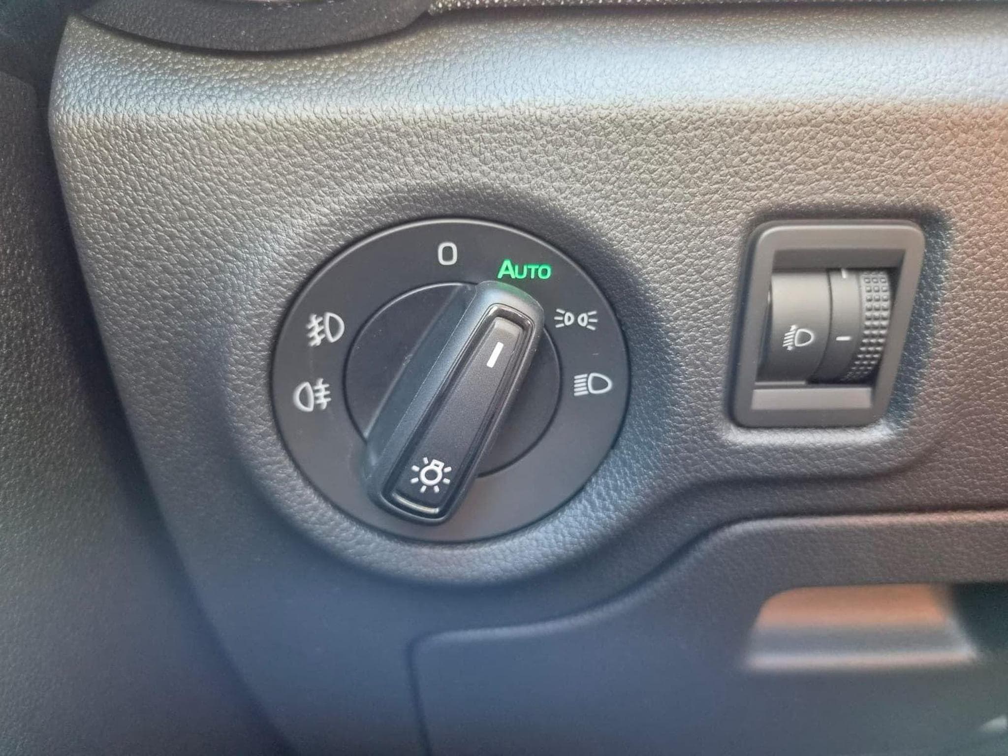 Skoda Fabia 1.0 TSI 95PS (2026) - Photo 14