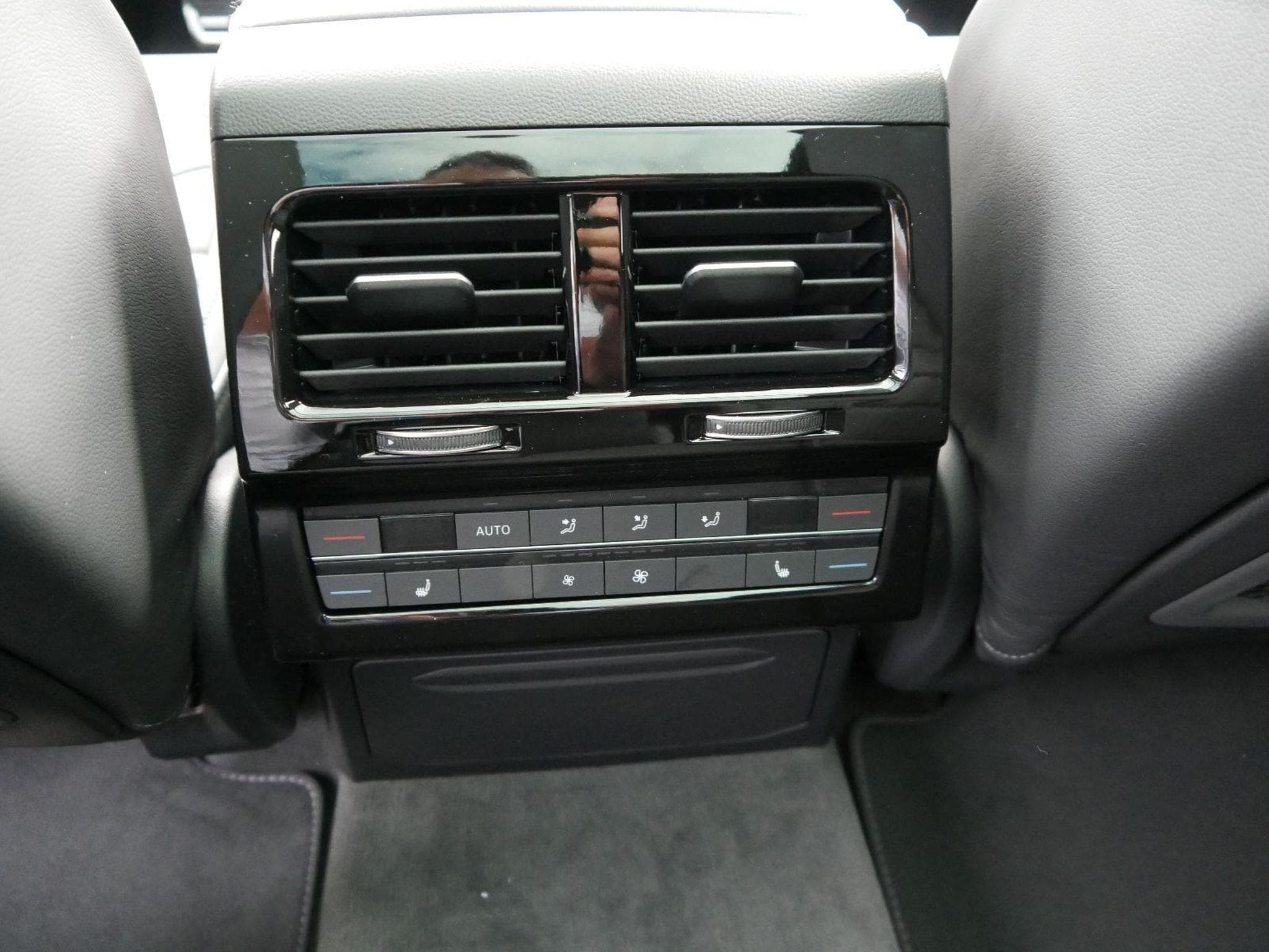 VW Touareg FINAL-EDITION (2026) - Foto 11