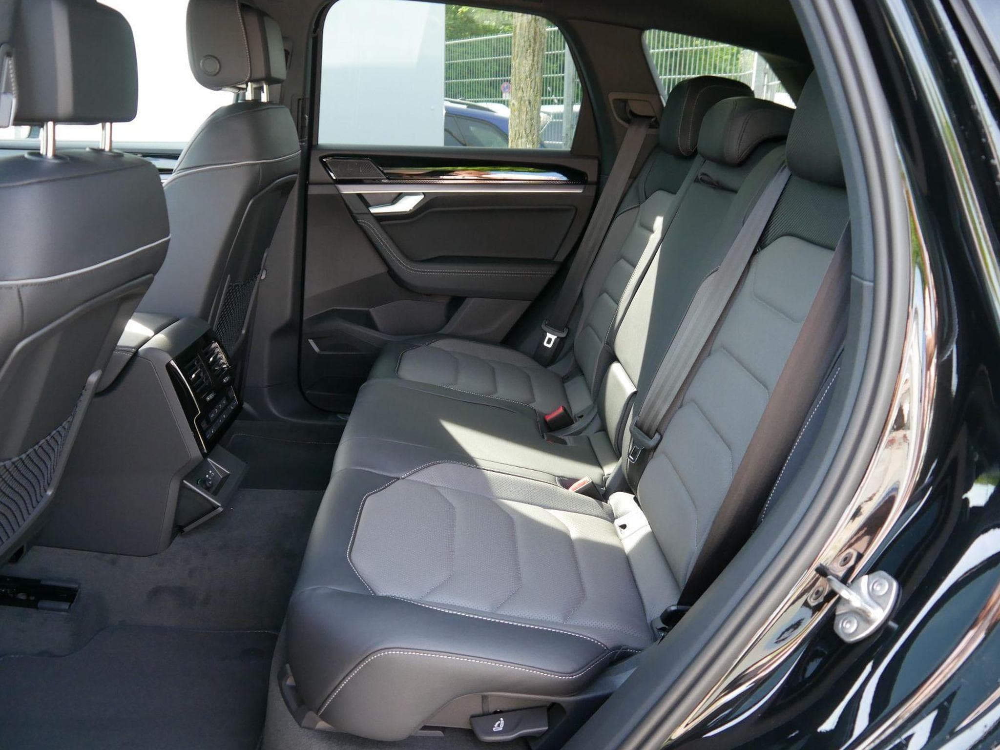 VW Touareg FINAL-EDITION (2026) - Foto 8