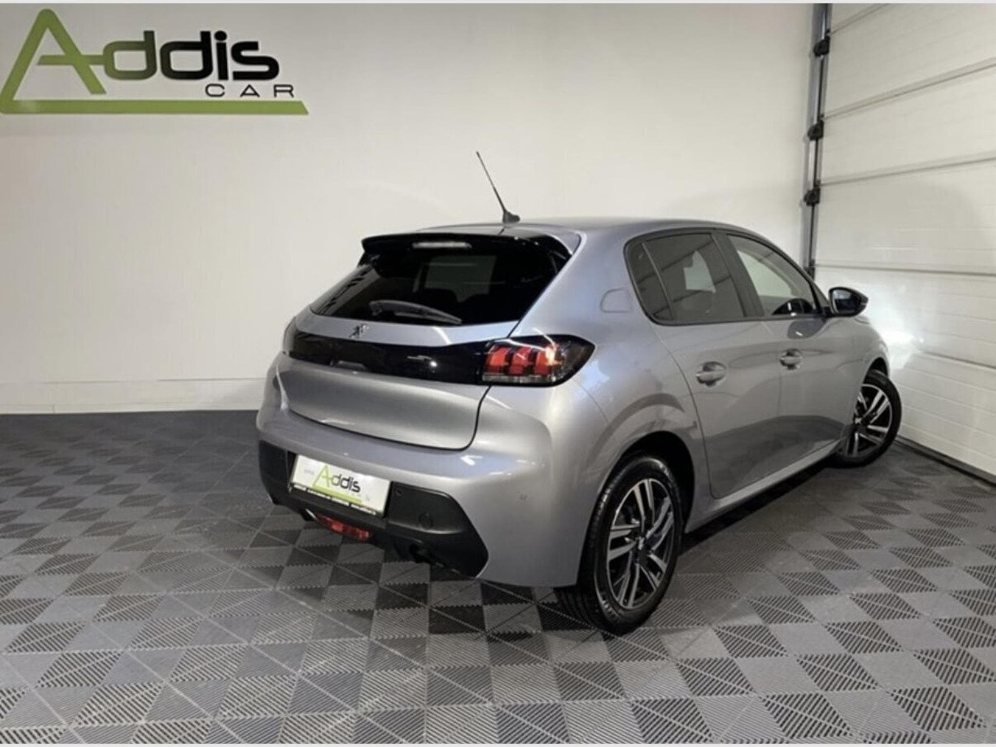 Peugeot 208 1.2 ESSENCE 75 CV ALLURE STYLE CARPLAY 5P (2023) - Foto 2