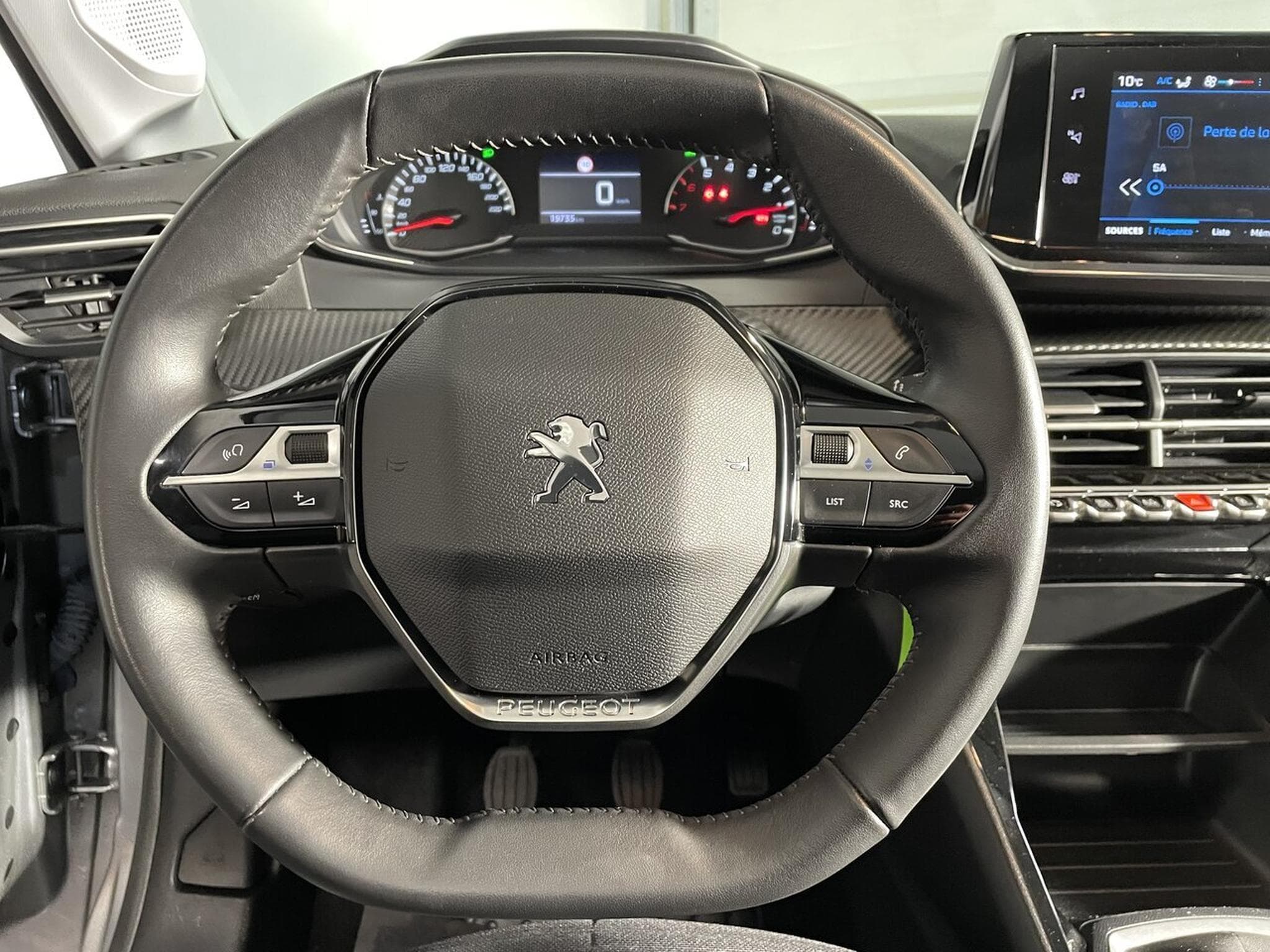 Peugeot 208 1.2 ESSENCE 75 CV ALLURE STYLE CARPLAY 5P (2023) - Foto 9