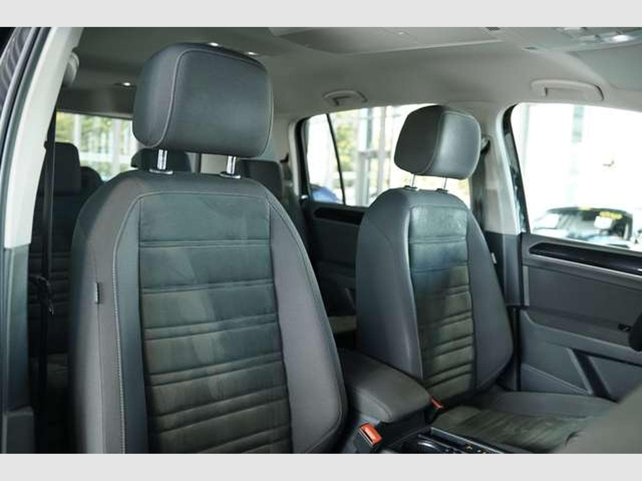 VW Touran Highline BMT *Massage *KAM *ACC *7-Sitzer (2016) - Photo 19