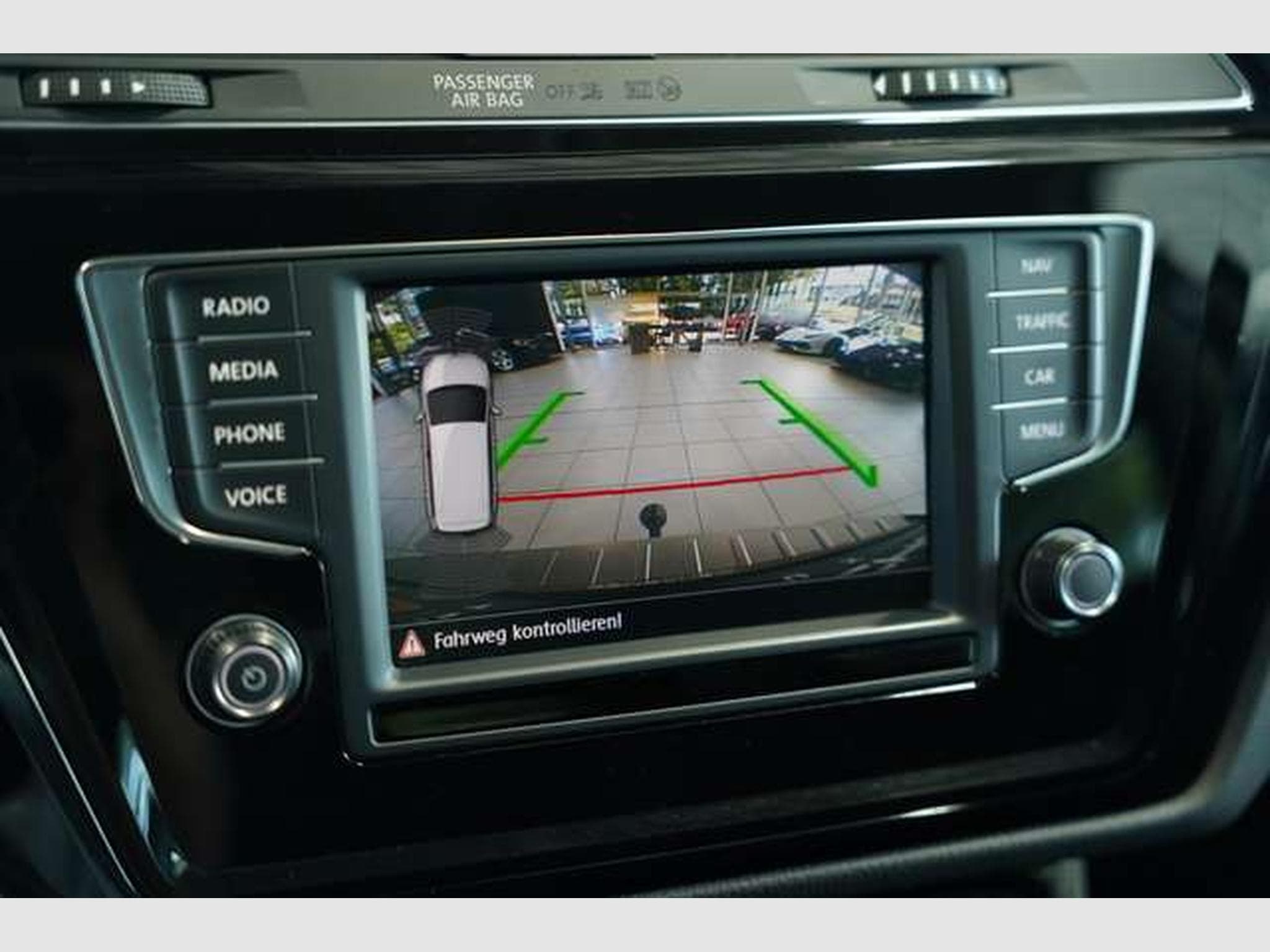 VW Touran Highline BMT *Massage *KAM *ACC *7-Sitzer (2016) - Photo 28