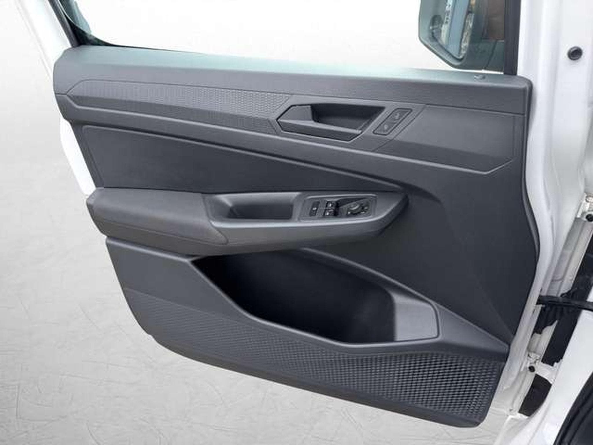 VW Caddy Edition 2.0TDI DSG/LED/AHK/SHZ/17" Alu (2025) - Photo 28