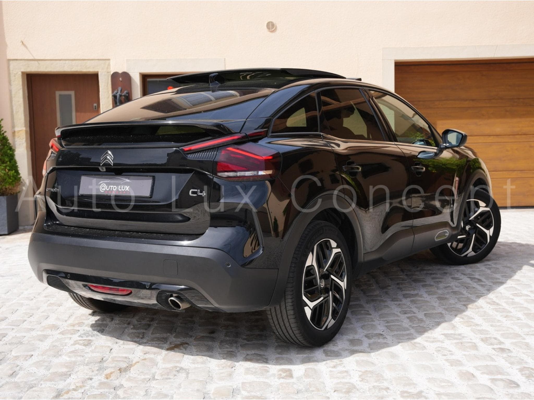Citroën C4 1.5 BlueHDi 130 S&S EAT8 MAX (2024) - Photo 3
