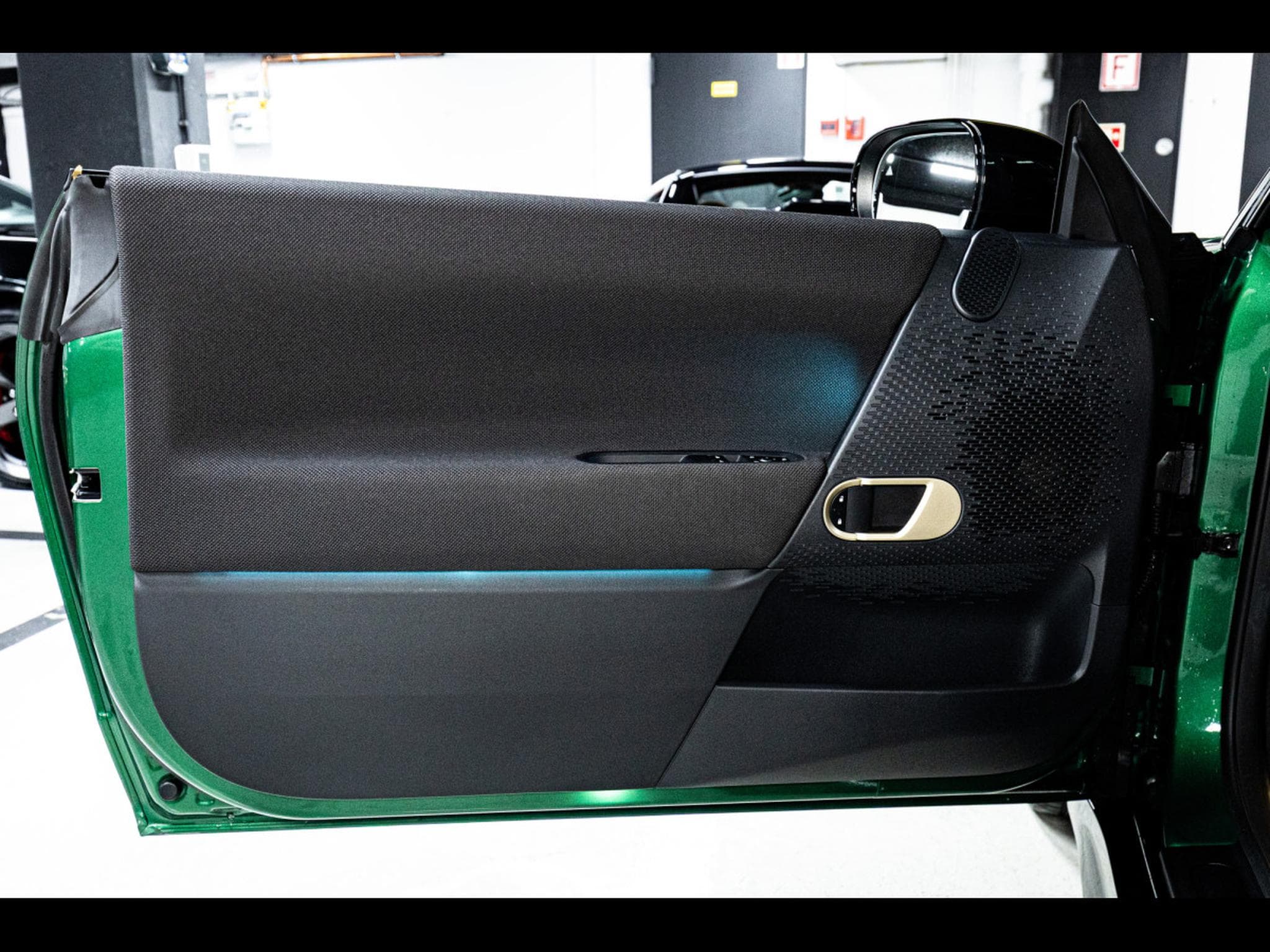 Mini Cooper E 3-DOOR PACK JOHN COOPER WORKS - PACK M - BRITISH RACING GR (2025) - Photo 9