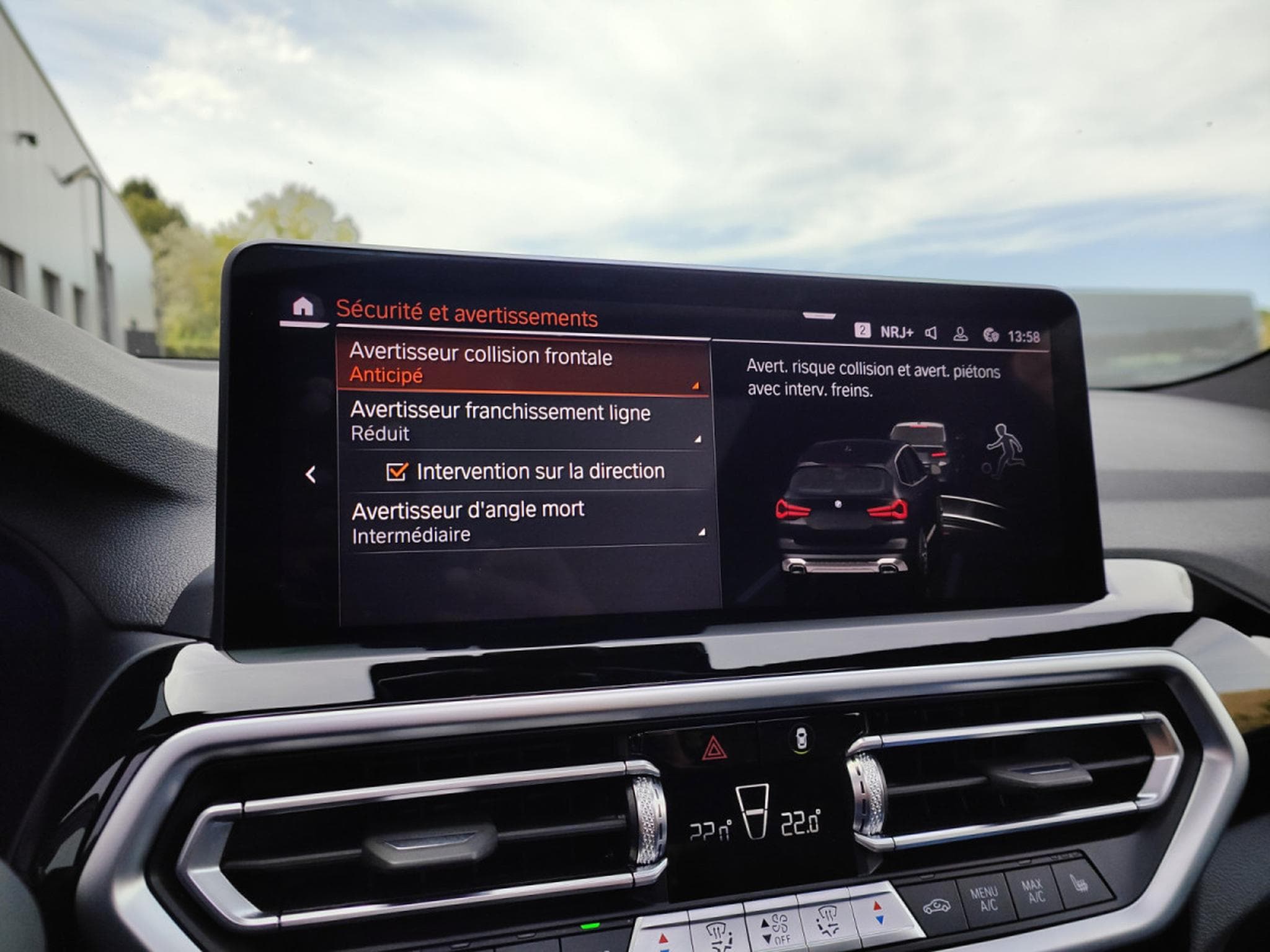 BMW X3 X3 SDRIVE18D CARPLAY GPS TOIT OUVRANT CAMERA 360 (2022) - Photo 23