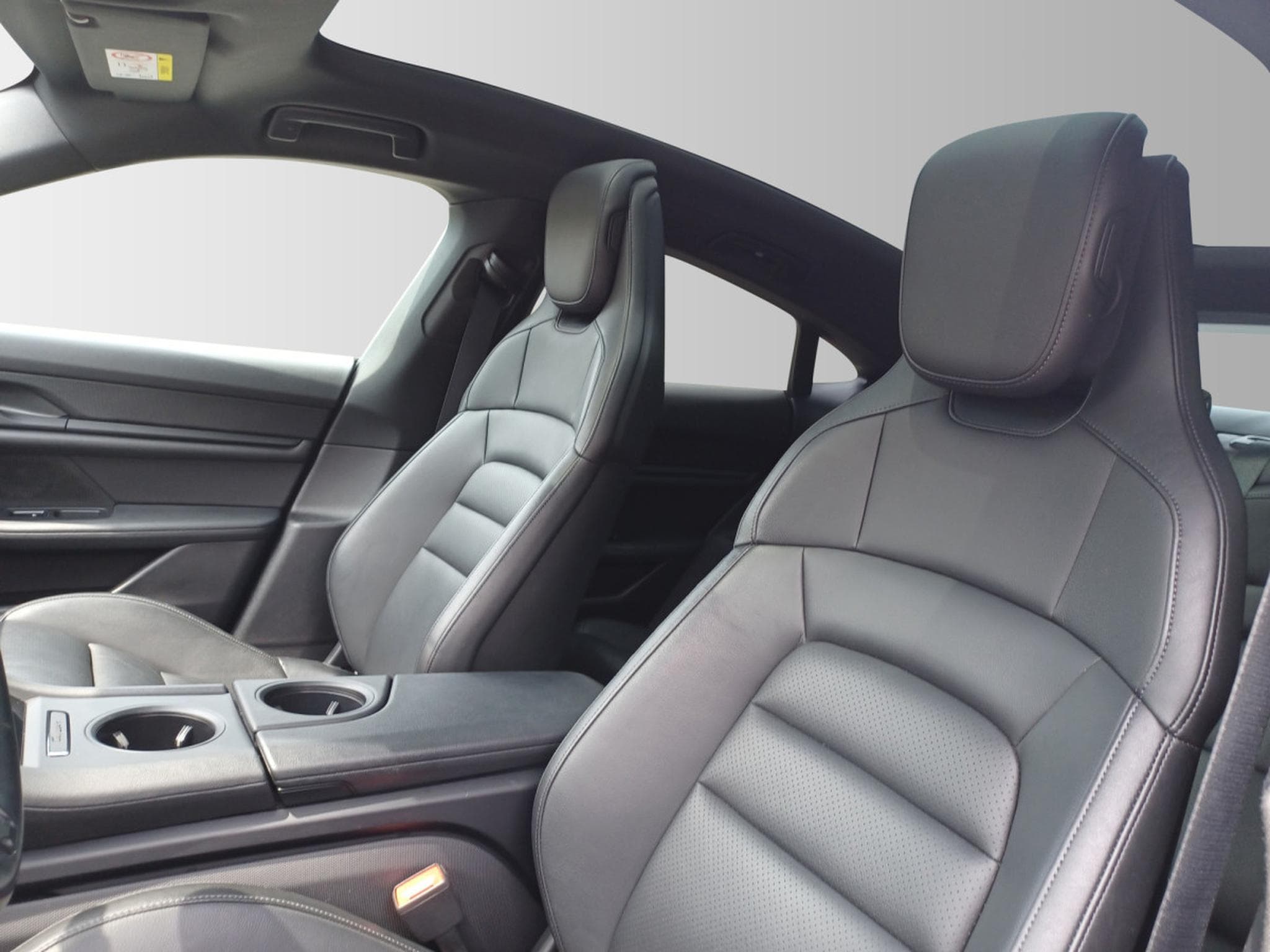 Porsche Taycan Taycan (2021) - Foto 8