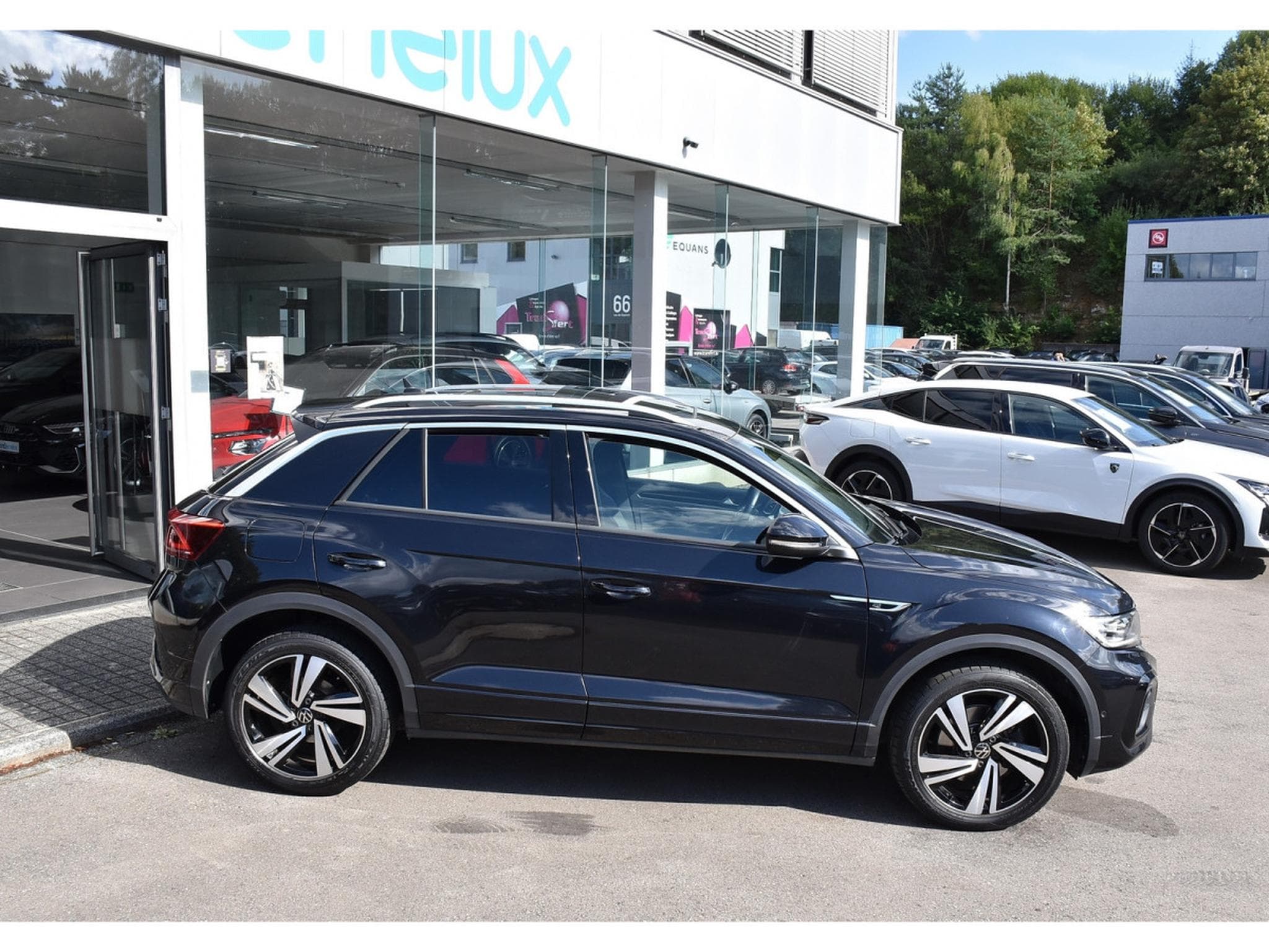 VW T-Roc 2.0 TSI 4Motion R-Line DSG PANO TRAVEL CAM PARK 1° MAIN (2022) - Photo 3