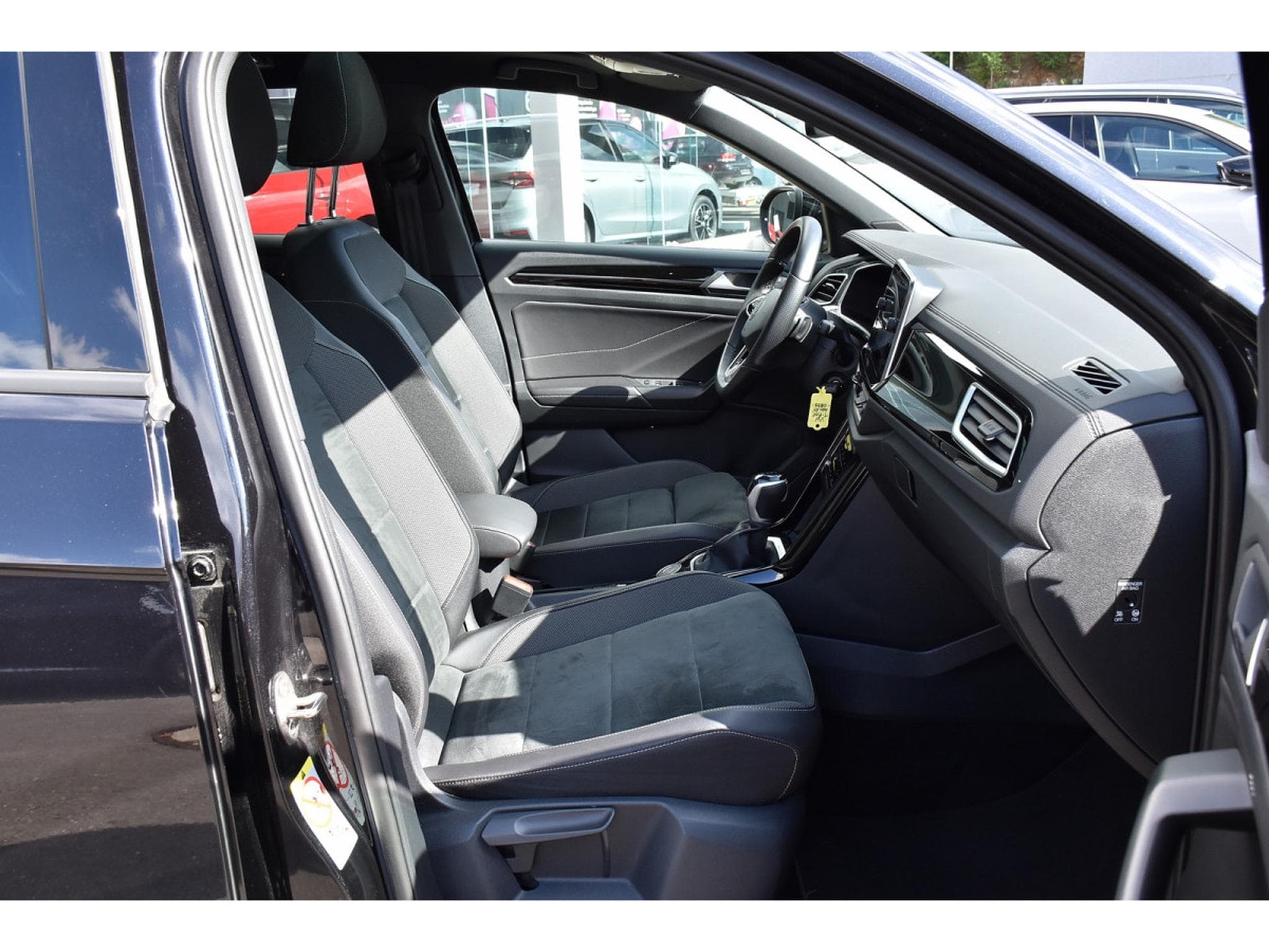 VW T-Roc 2.0 TSI 4Motion R-Line DSG PANO TRAVEL CAM PARK 1° MAIN (2022) - Photo 7