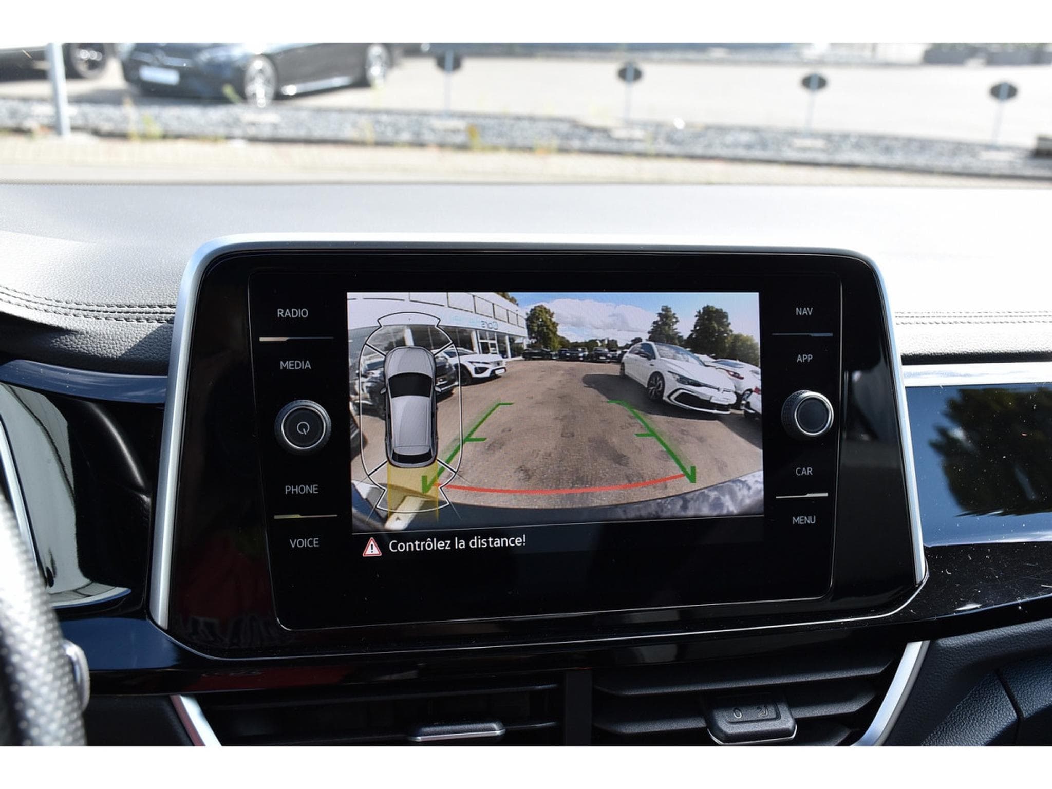 VW T-Roc 2.0 TSI 4Motion R-Line DSG PANO TRAVEL CAM PARK 1° MAIN (2022) - Photo 15