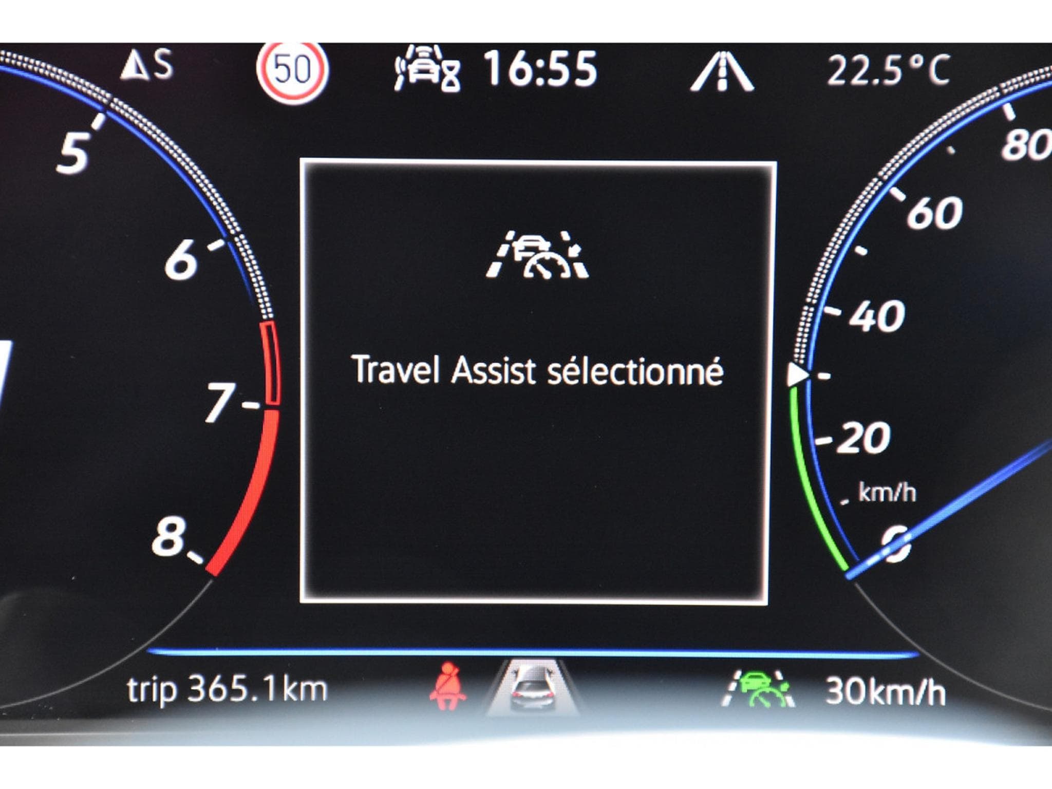 VW T-Roc 2.0 TSI 4Motion R-Line DSG PANO TRAVEL CAM PARK 1° MAIN (2022) - Photo 17