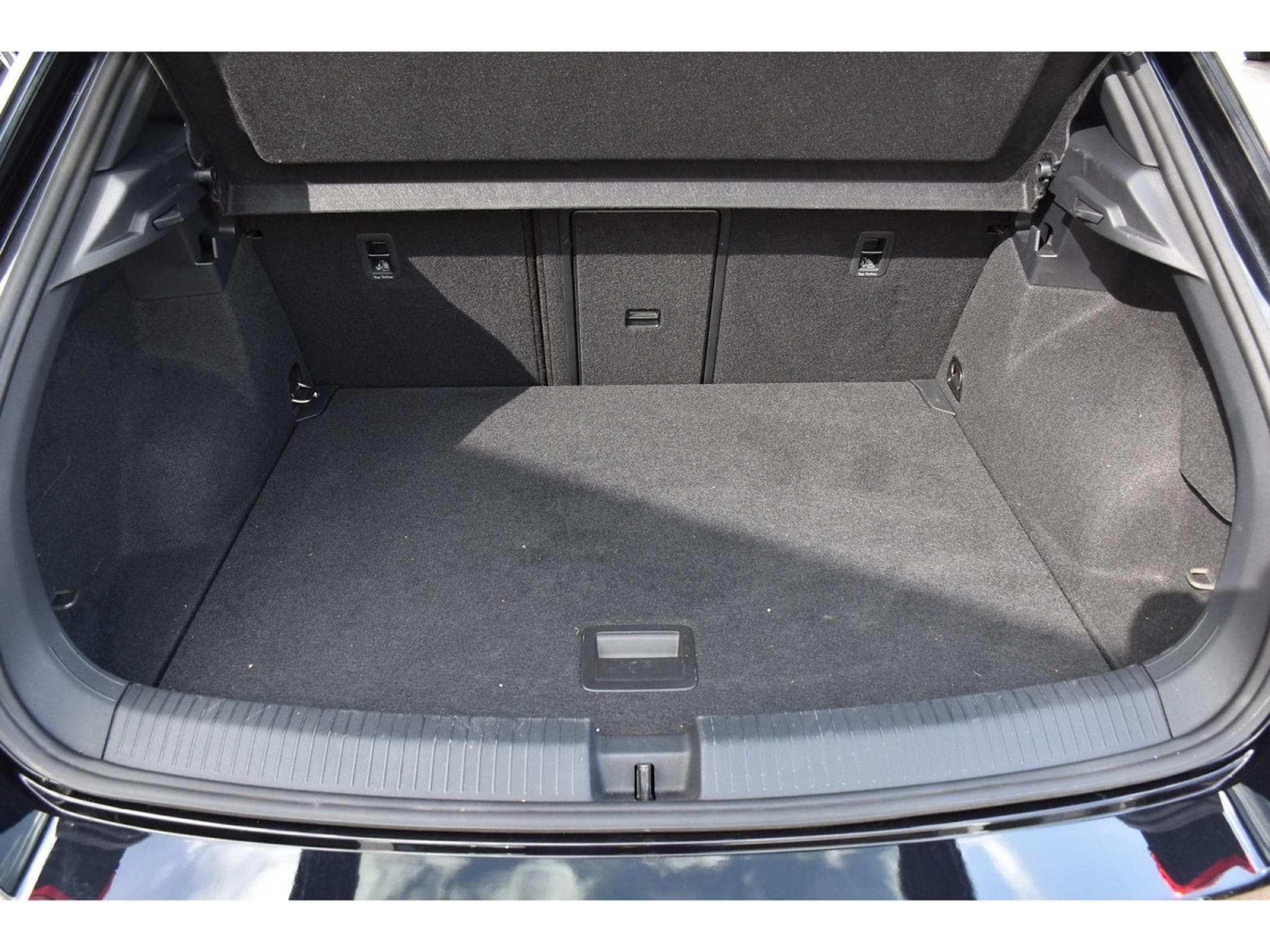 VW T-Roc 2.0 TSI 4Motion R-Line DSG PANO TRAVEL CAM PARK 1° MAIN (2022) - Photo 25