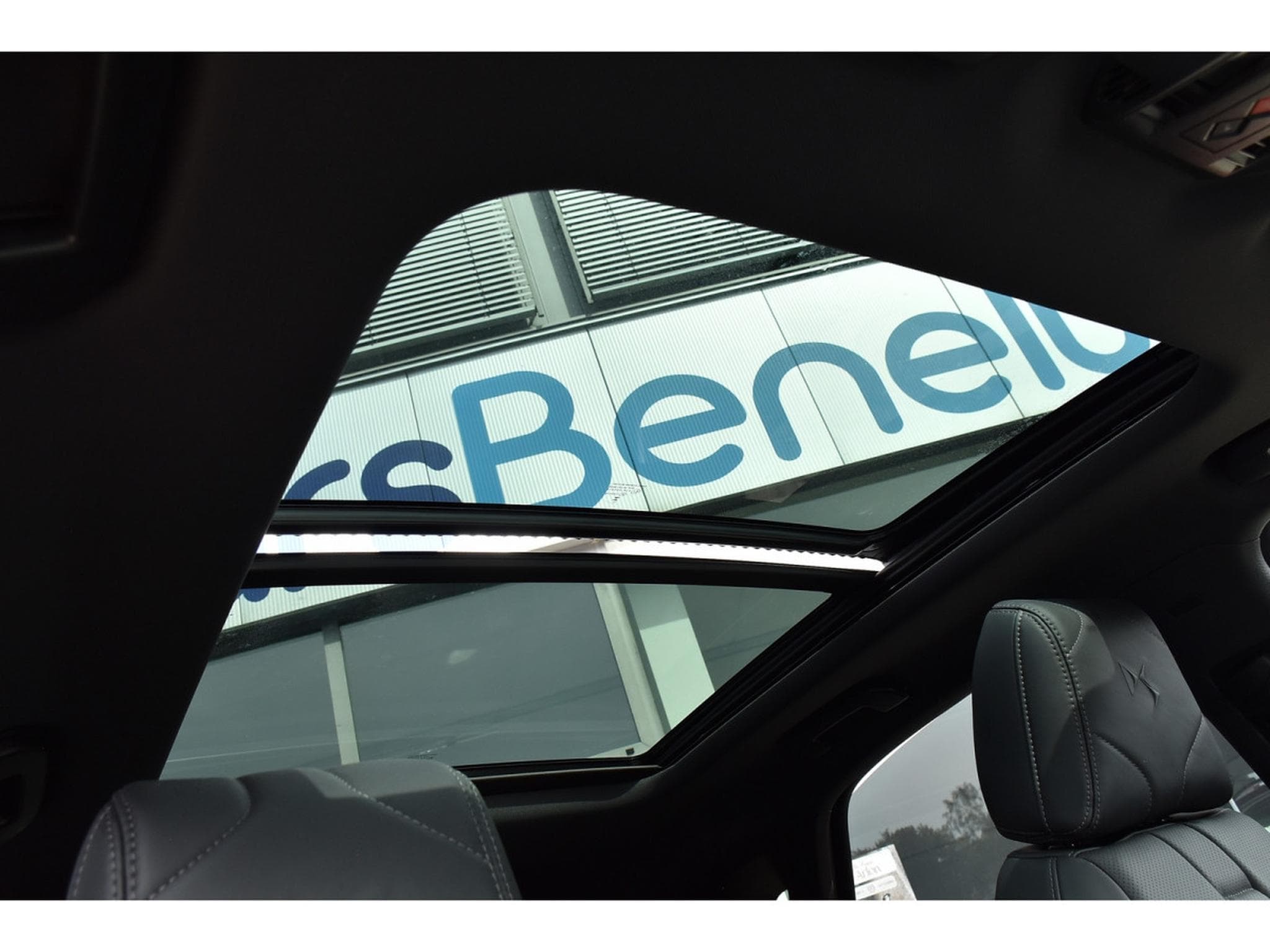 DS Automobiles DS7 1.6 Hybrid PHEV 225 Etoile PANO CUIR MEMO CAM360 1° MAIN (2025) - Photo 9