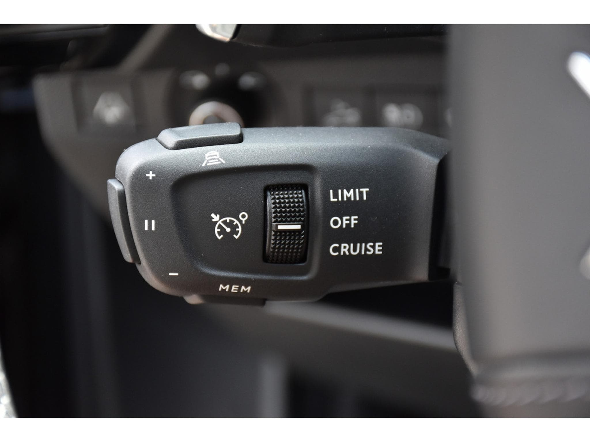 DS Automobiles DS7 1.6 Hybrid PHEV 225 Etoile PANO CUIR MEMO CAM360 1° MAIN (2025) - Photo 18