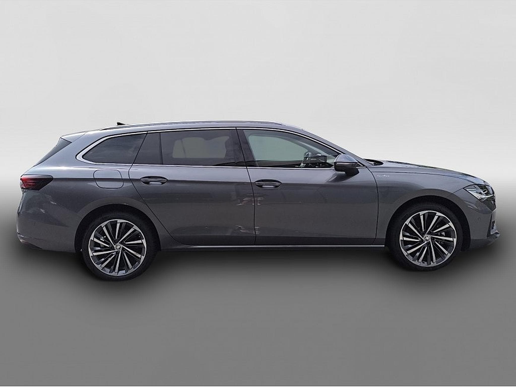 Skoda Superb (2024) - Photo 8